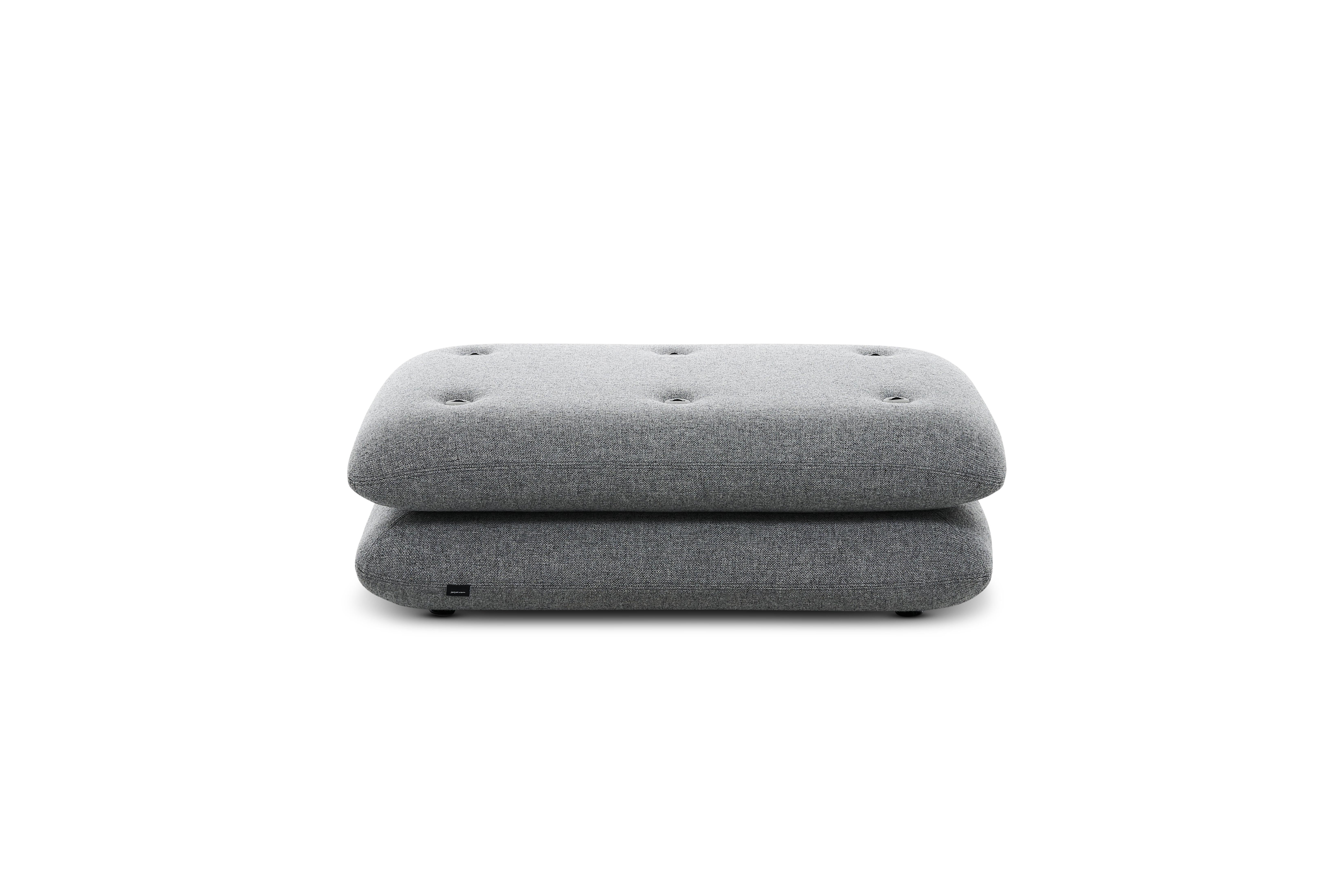 Sand bag like cushions made of upholstered foam. Bricklaying design fixed up with tailor quality buttons made of fiber concrete and tied up with rope. 

Upholstery :
Kvadrat Hallingdal 65 - 110
Kvadrat Hallingdal 65 - 130
Kvadrat Hallingdal 65 -