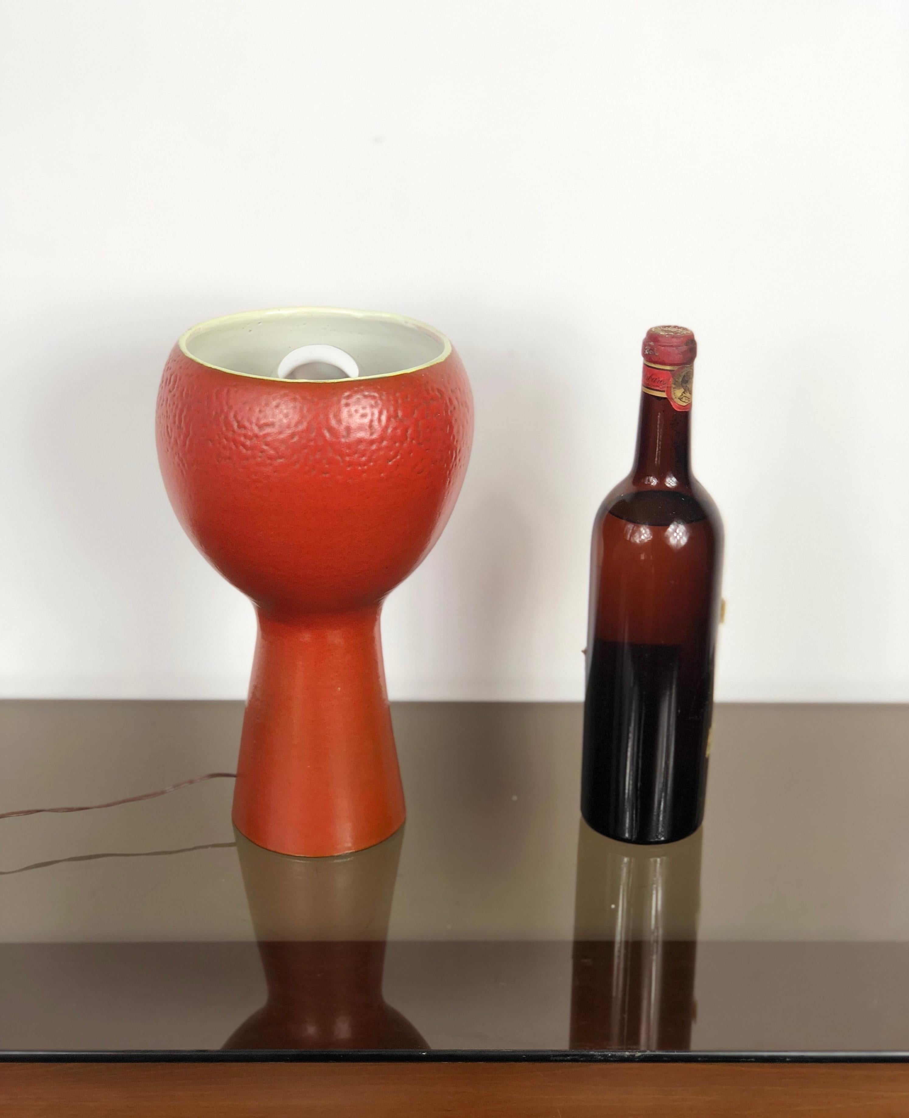 Brick Red Ceramic Table Lamp Cup Shape, Italy, 1960s For Sale 4