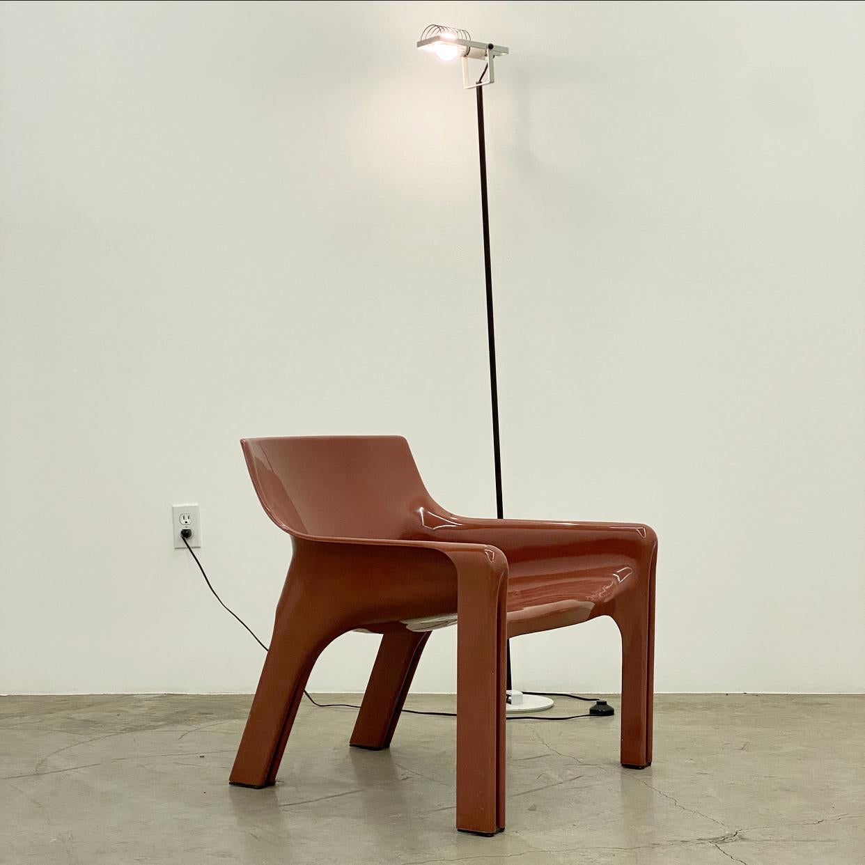 Italian Brick Red “Vicario��” Lounge Chair Vico Magistretti  for Artemide, 1972