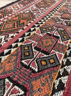 Kilim turc vintage rouge brique • Tapis brodé (3×3) • 1940s