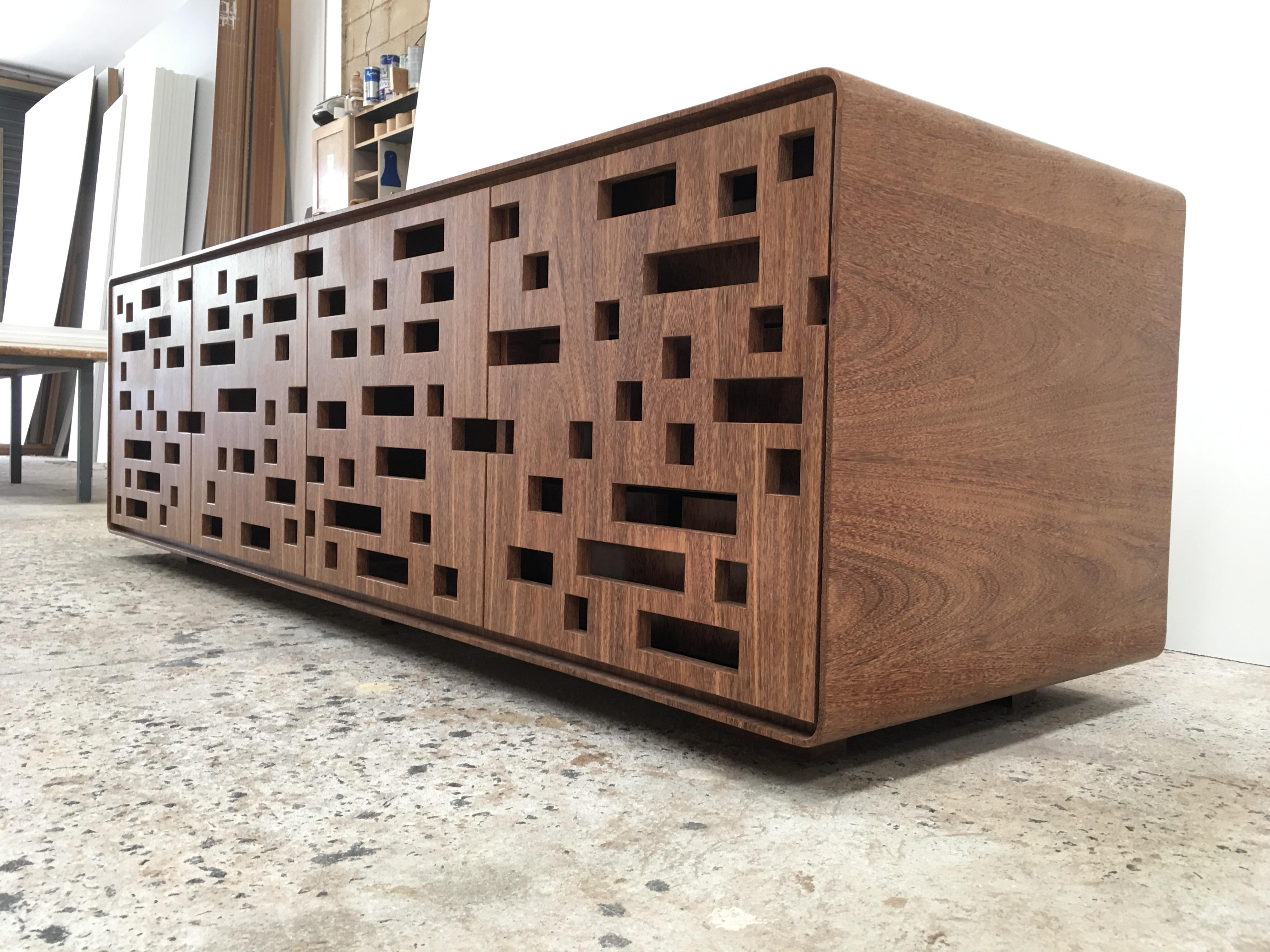Contemporary Sideboard, by Leo Strauss Handcrafted Buffet  For Sale 1