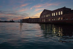 Bricola Carlo Moretti Contemporary Black, Red and Clear Murano Glass Table Lamp
