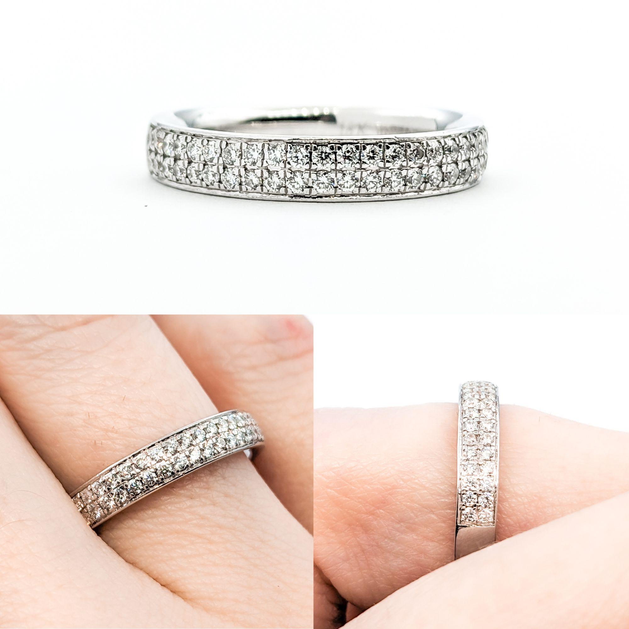 Simon G Bridal Fashion Double Row Diamond Ring In White Gold

This magnificent Simon G Diamond Ring is expertly crafted in bright 18k White Gold. It features a double row of sparkling diamonds totaling .40ctw. These diamonds boast a VS clarity and a