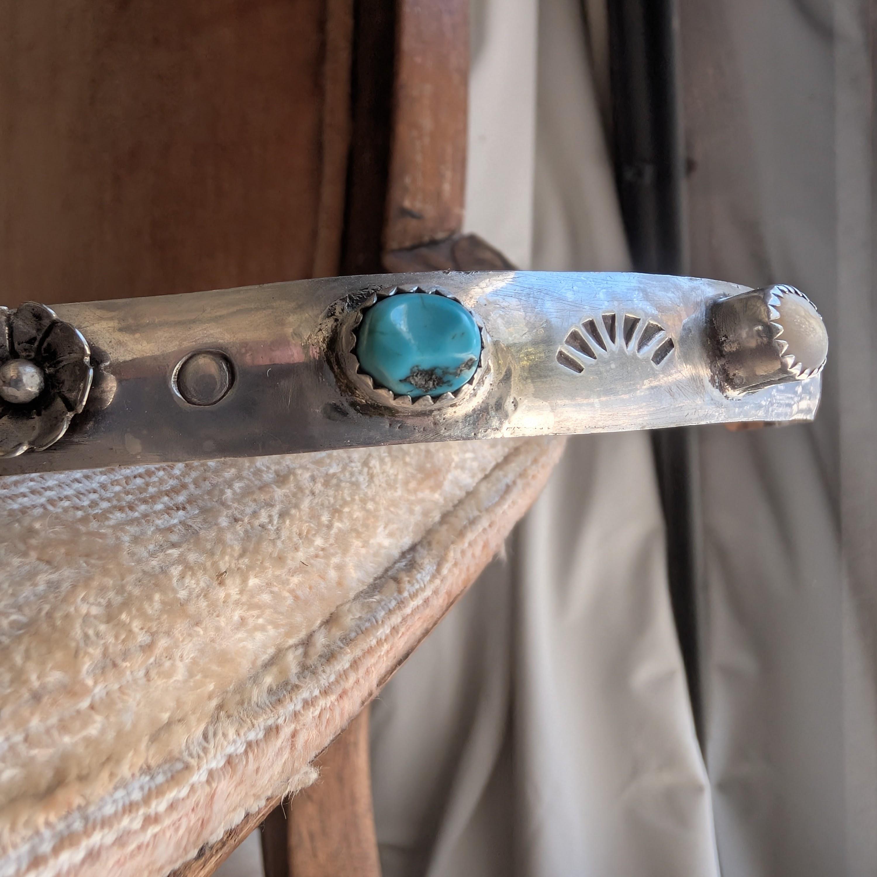 Tiara da sposa, raro gioiello nativo americano d'epoca realizzato a mano in argento in vendita 5