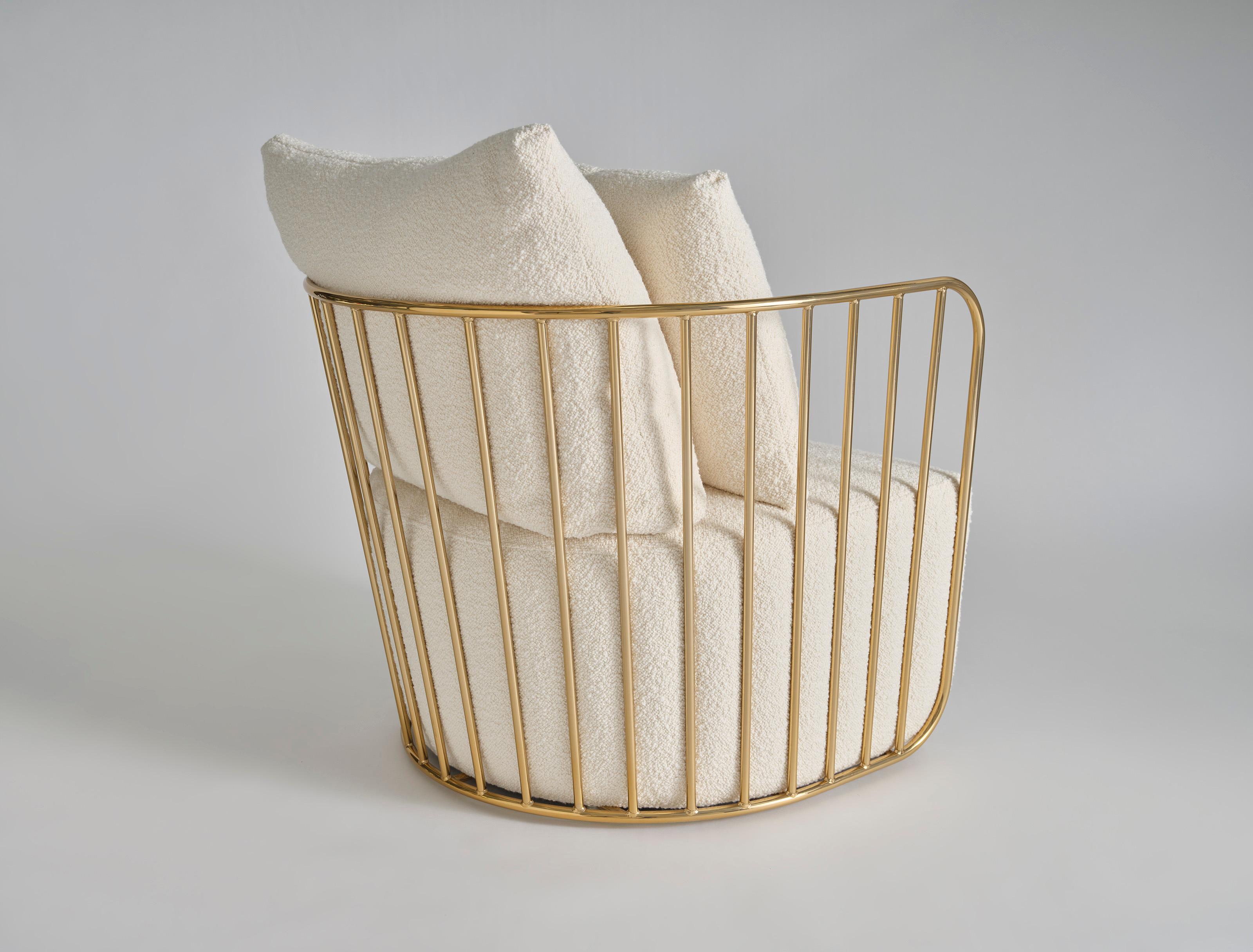 Sillón Velo de Novia de Phase Design, latón ahumado en Nuevo estado para la venta en North Hollywood, CA