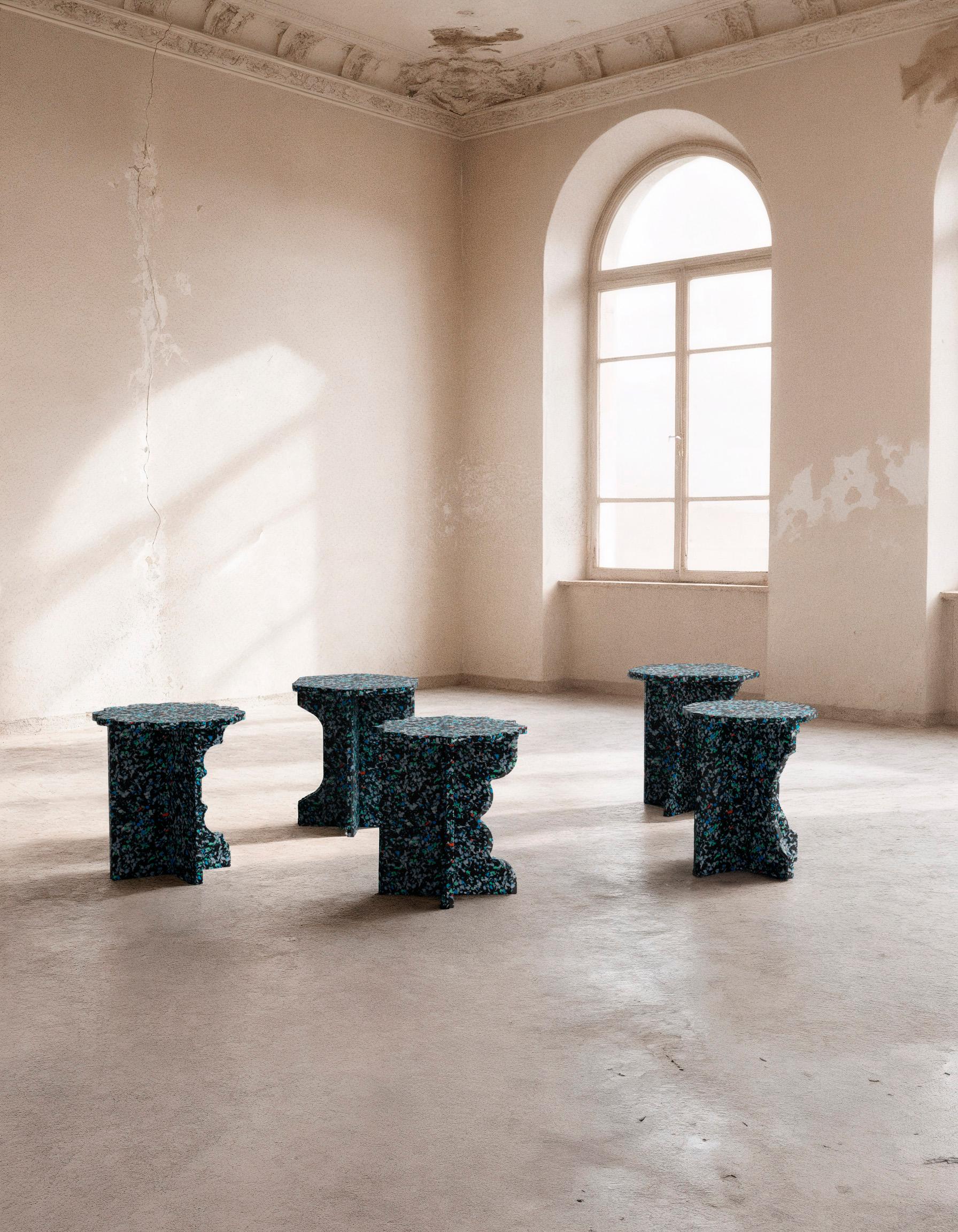 Bridge Taburete escultural de plástico reciclado de Enrico Girotti madeinItaly lapiegaWD en Nuevo estado para la venta en Verona, IT