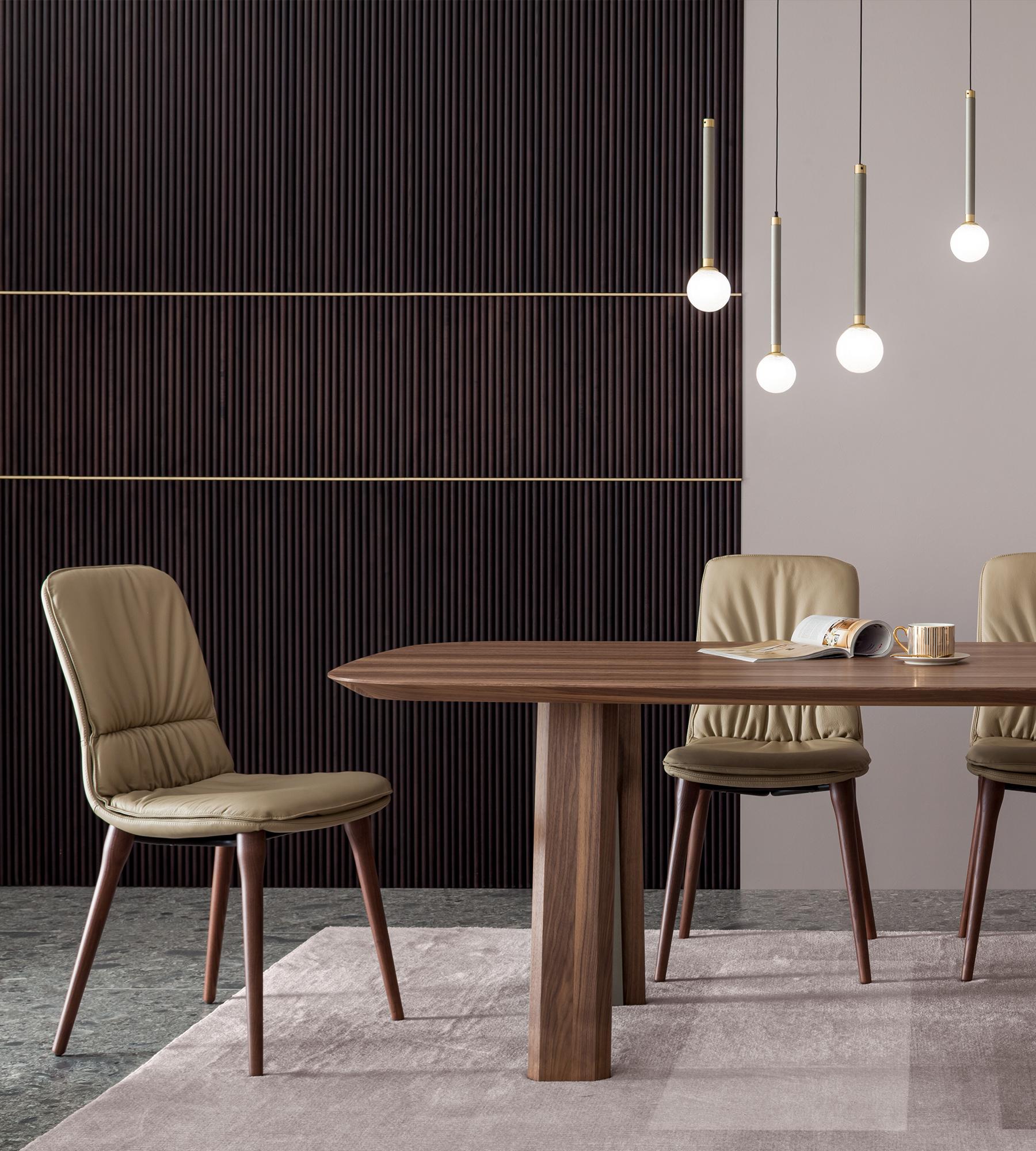 italien Table de salle à manger Bridge en noyer par Morica Design en vente