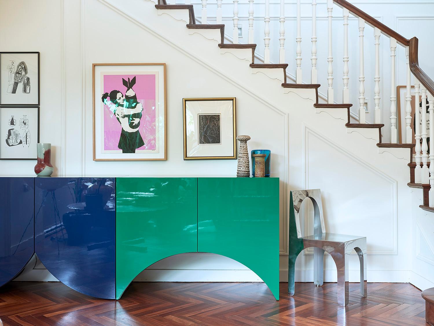 Armario Bridges de Muller Van Severan contemporáneo lacado en verde gran almacenaje en venta 4