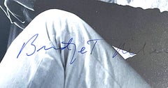 Fotografía en blanco y negro de Bridget Riley, 1964 (firmada a mano por Bridget Riley), enmarcada