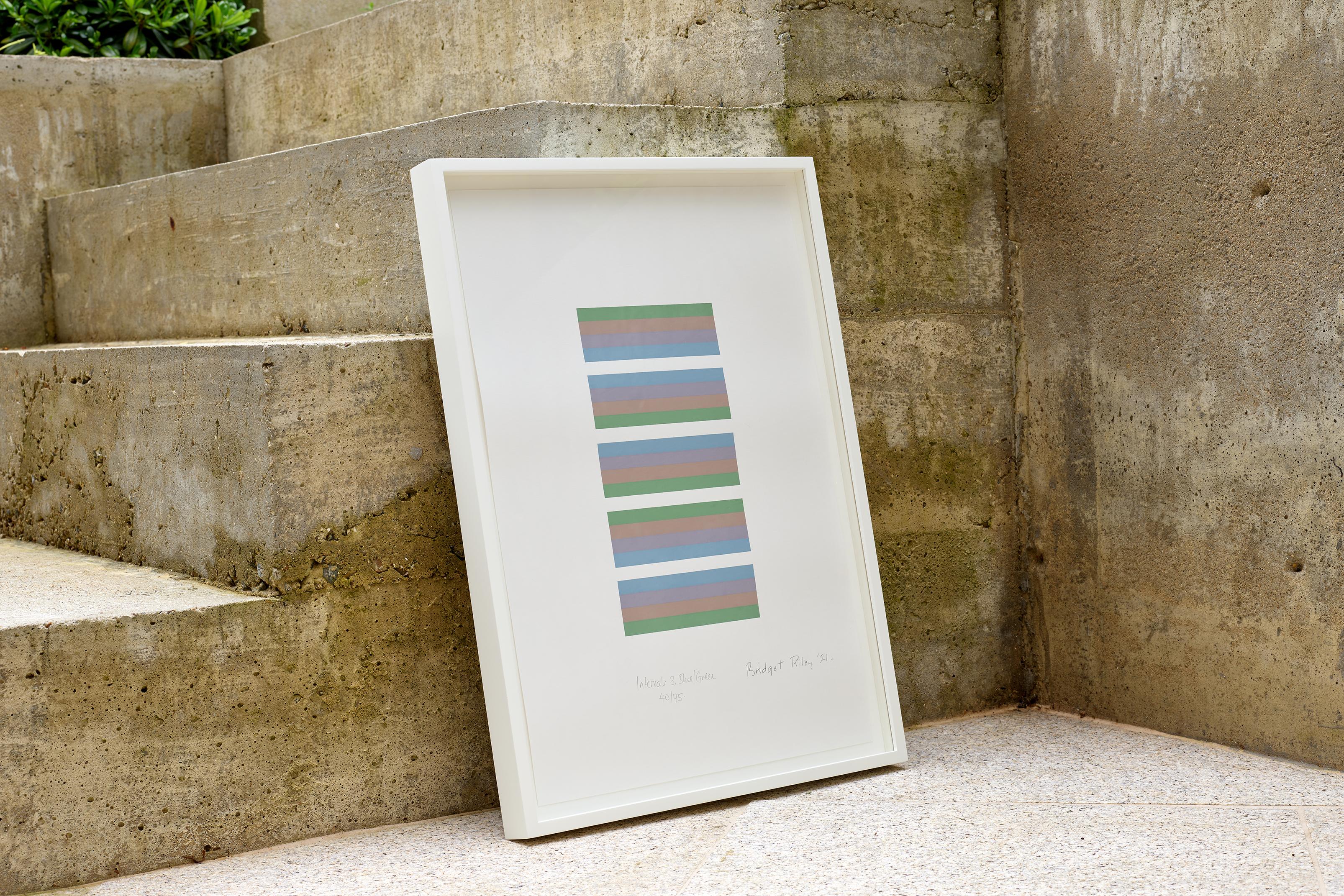 Print di Bridget Riley - Intervalli 3: Blu/Verde -- Strisce, motivi, Op Art di Brigdet Riley