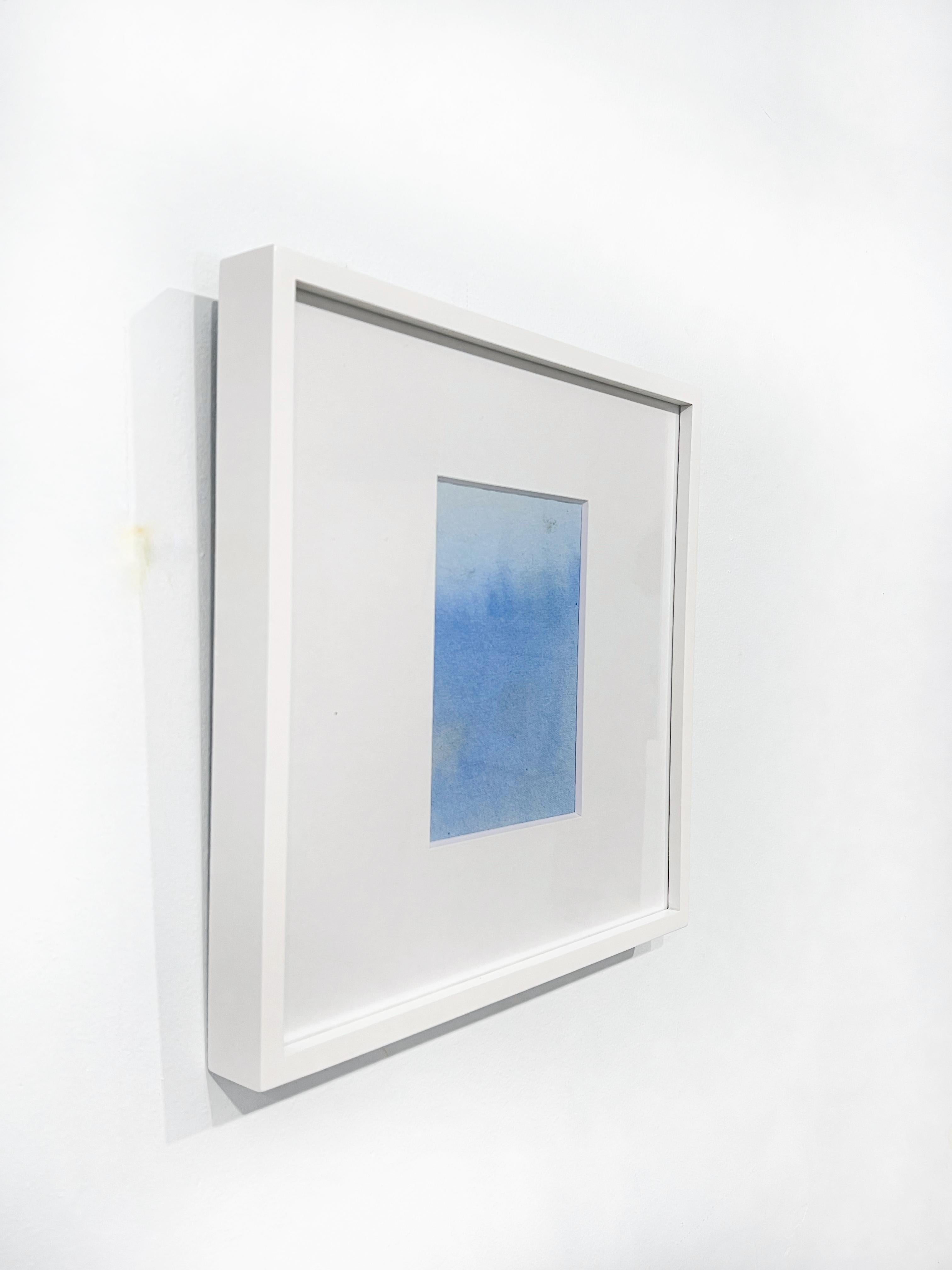 Peinture de champ de couleur bleu clair gradient  - Gris Abstract Drawing par Bridgette Duran