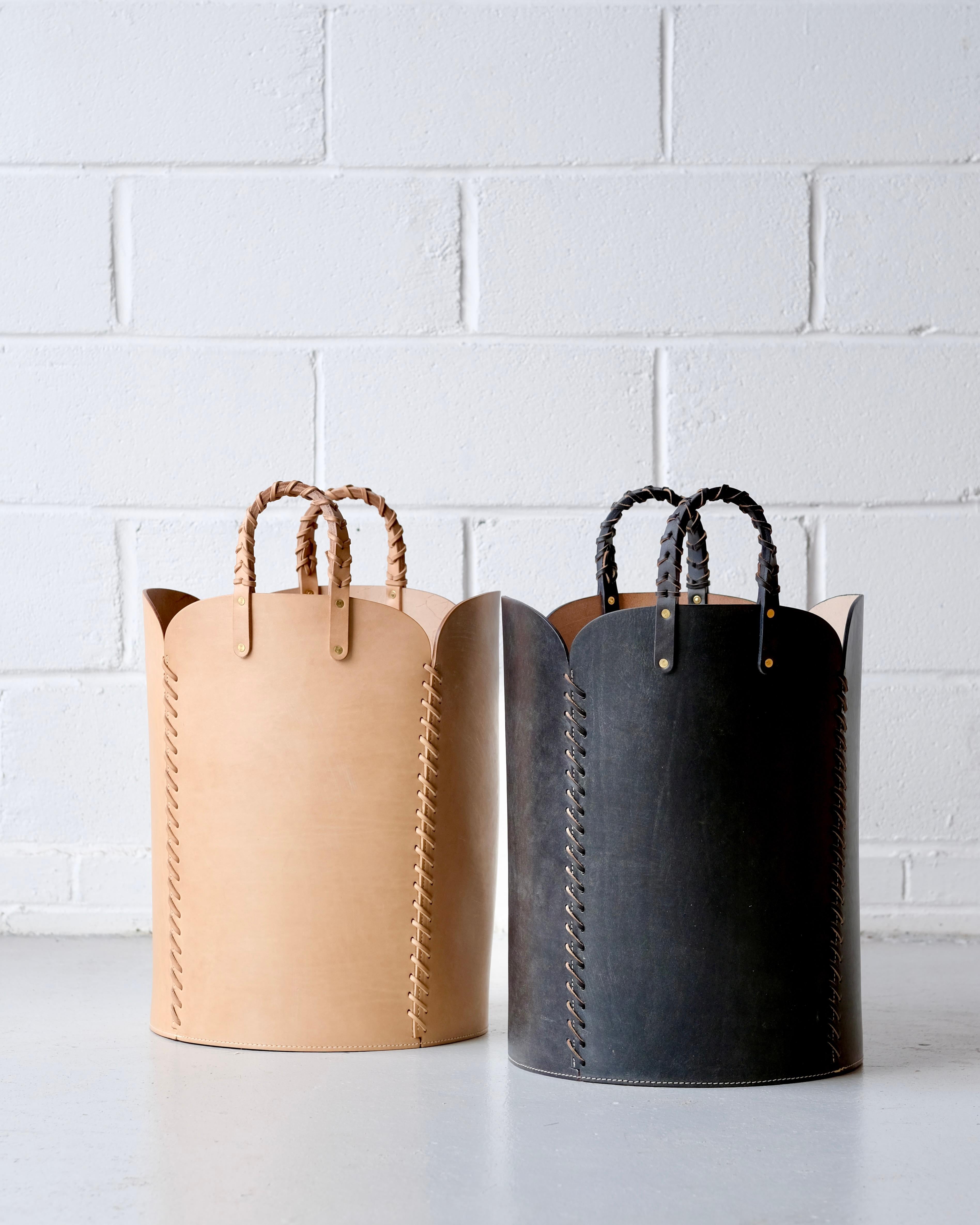 The Quarto utility basket is an incredibly functional and versatile piece. Made from the finest oak bark tanned bridle leather from one of the last remaining bark tanneries in the world, it uses large panels of hand dyed and dubbined thick bridle
