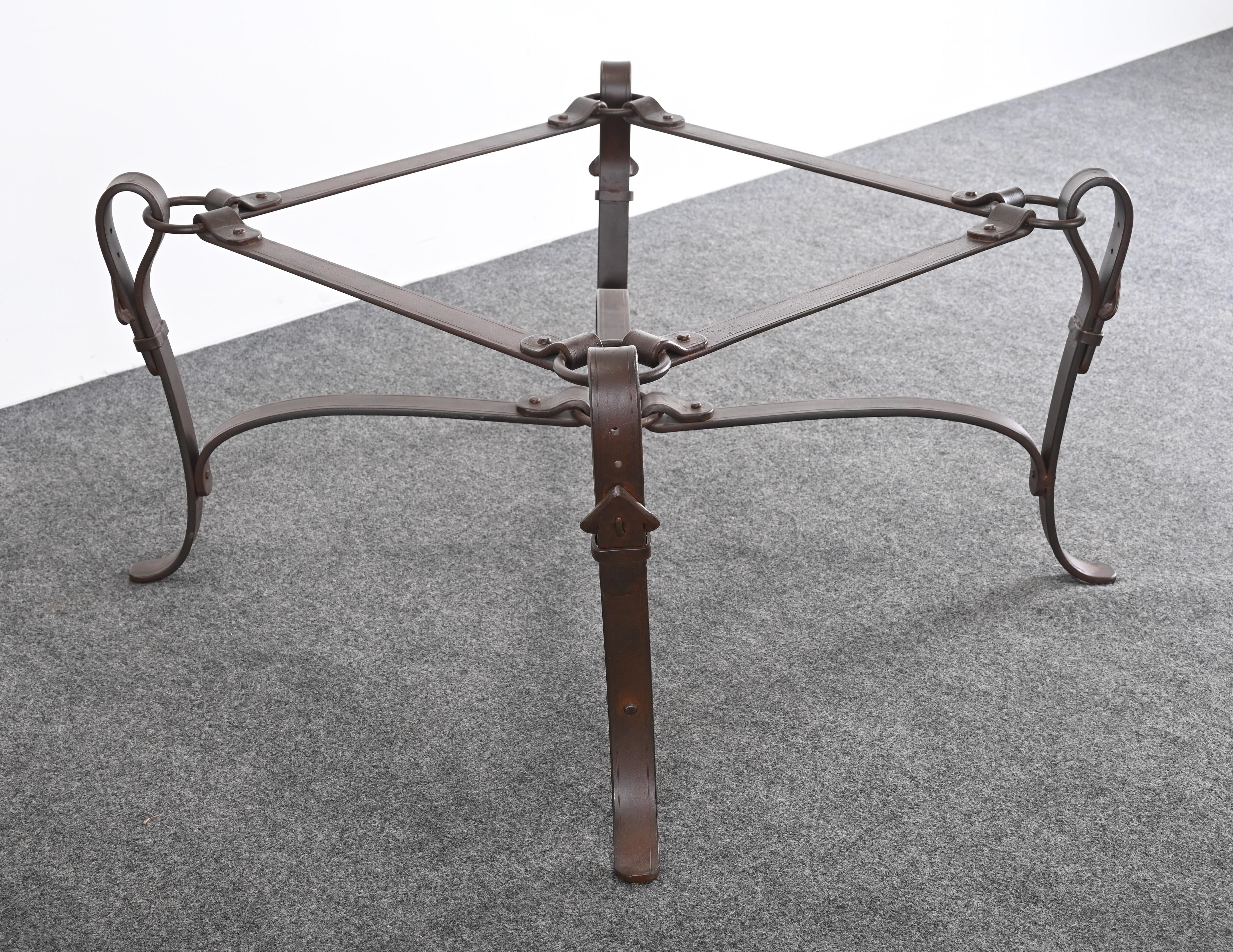 Bridle Strap Coffee Table in the Manner of Hermes, 20th Century In Good Condition For Sale In Hamburg, PA