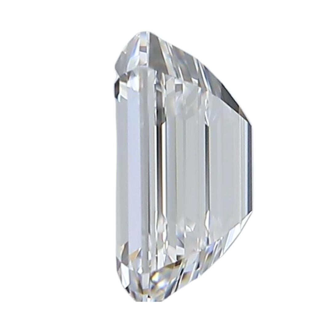 Bright 0.61ct Ideal Cut Diamond - IGI Certified In New Condition For Sale In רמת גן, IL
