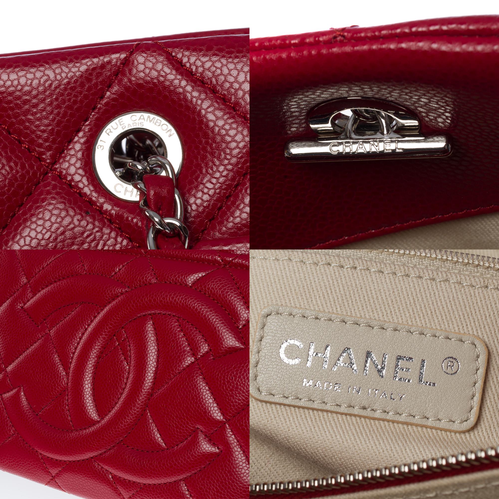 Chanel - Superbe sac fourre-tout en cuir matelassé rouge caviar, SHW en vente 2