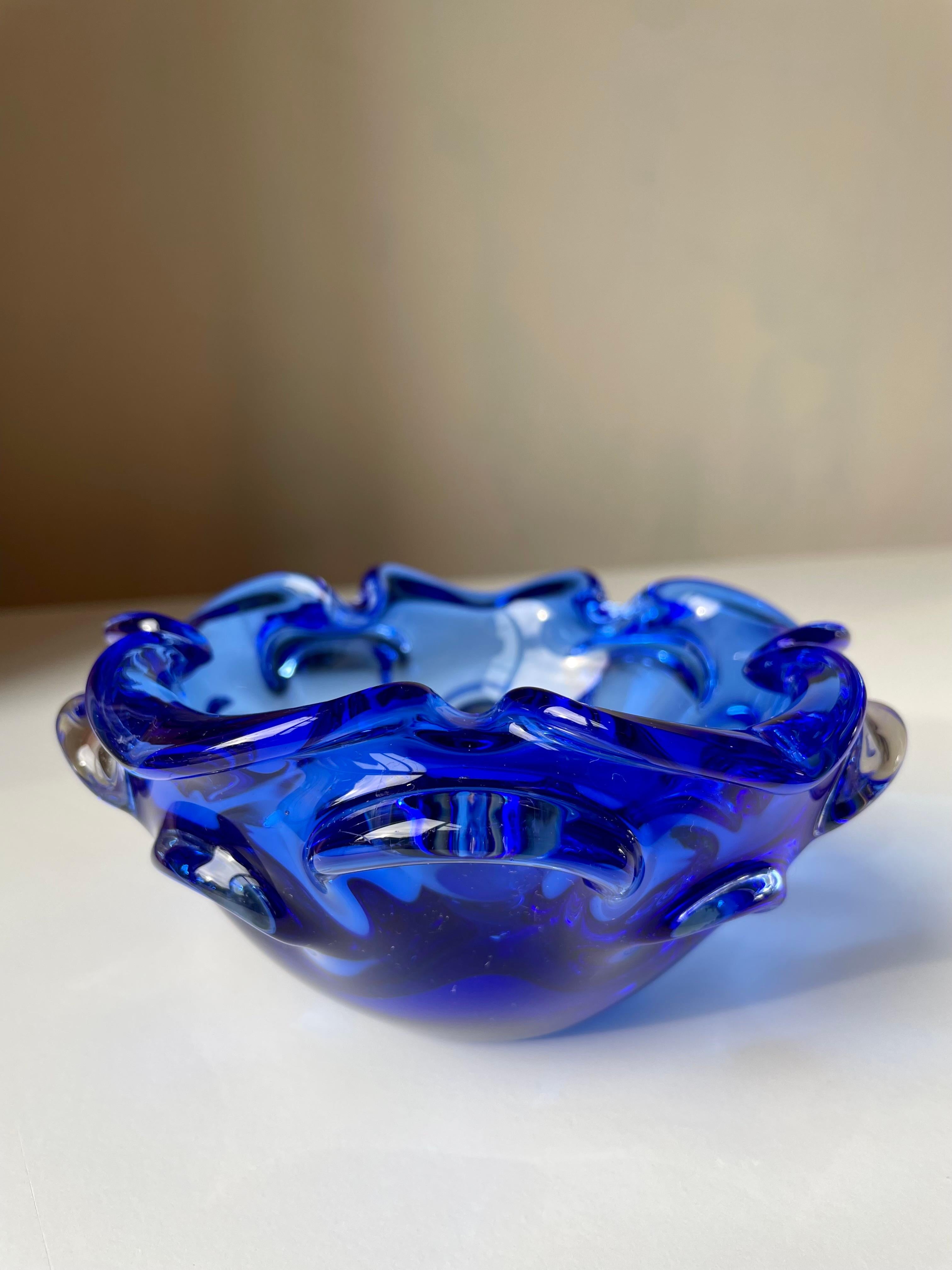 Hand-Crafted Bright Blue Swedish Art Glass Bowl, 1950s For Sale