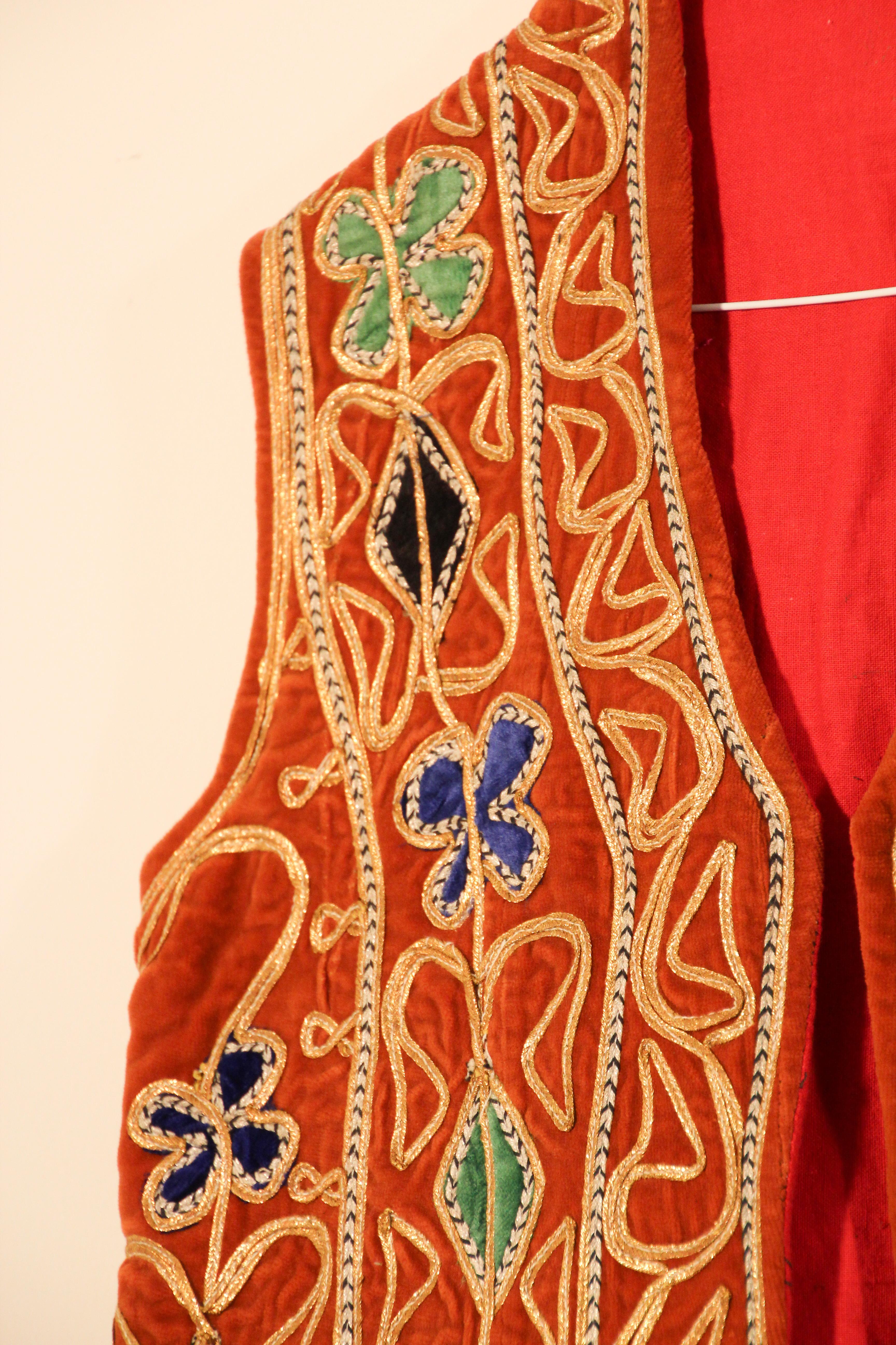 Vintage Bohemian Turkish Red Vest For Sale 5
