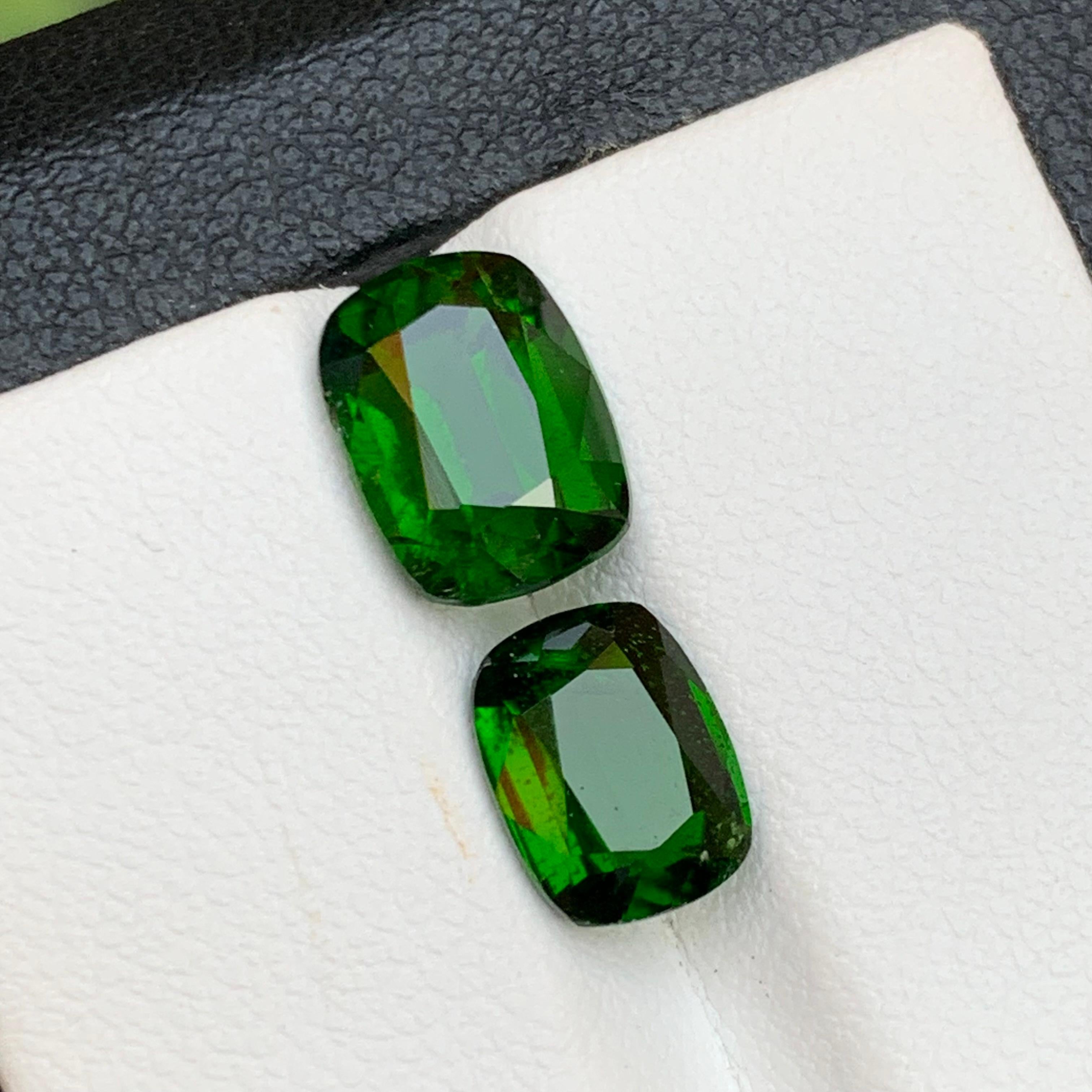 Bright Deep Green Natural Tourmaline Loose Gemstones for Rings, or any other Jewelry Setting-Cushion Cut from Afghanistan!!

💎 GEMSTONE TYPE: Tourmaline
⚖️ WEIGHT: 5.30 Carats
🪚 SHAPE & CUT: Cushion Cut 
📏 SIZE (MM): 
3.30 Ct (9.87 x 7.39 x