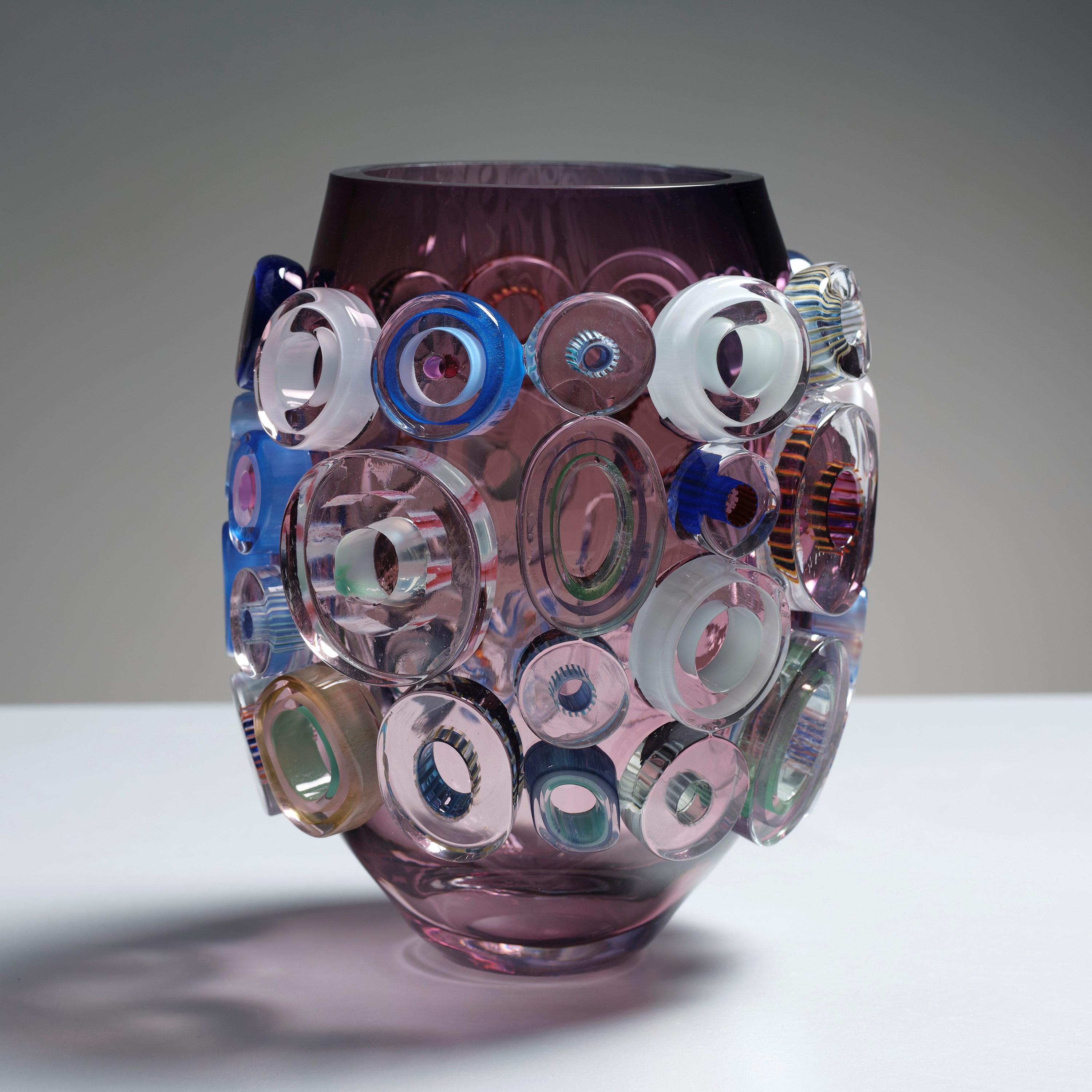 Vetro Bright Field Montana Blue Light, un vaso viola e multicolore di Sabine Lintzen in vendita