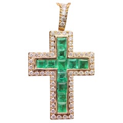 Hellgrüner AAA+ Panshir Smaragd Brilliant Kreuz mit Kette in 750 Gelbgold
