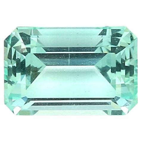 Bright Green Emerald Cut Emerald Gemstone from Ural  1.3 Carat Weight Certified For Sale