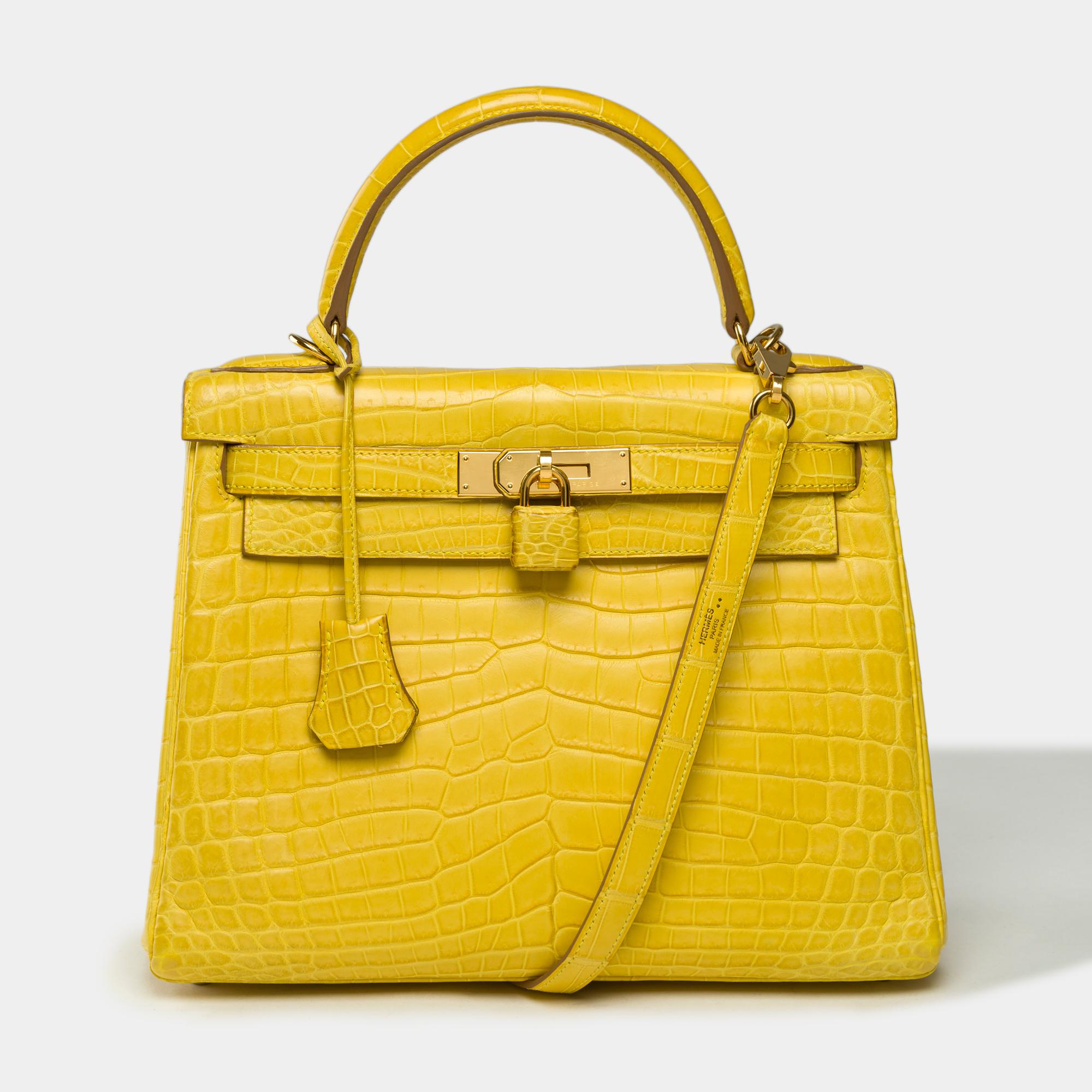 Bright Hermes Kelly 28 in Jaune Mimosa Matte Crocodile, GHW Excellent état - En vente à Paris, IDF