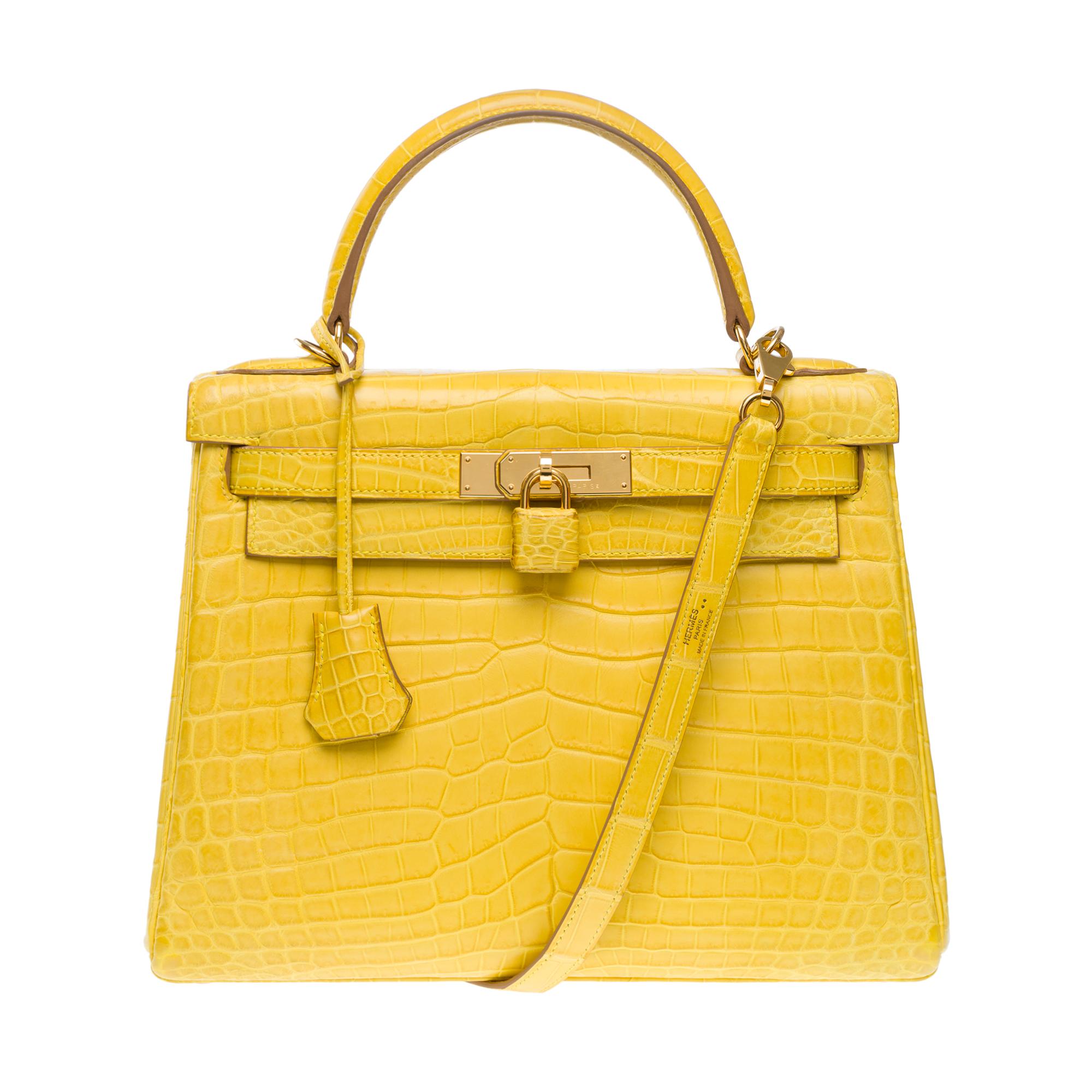 Bright Hermes Kelly 28 in Jaune Mimosa Matte Crocodile, GHW Unisexe en vente