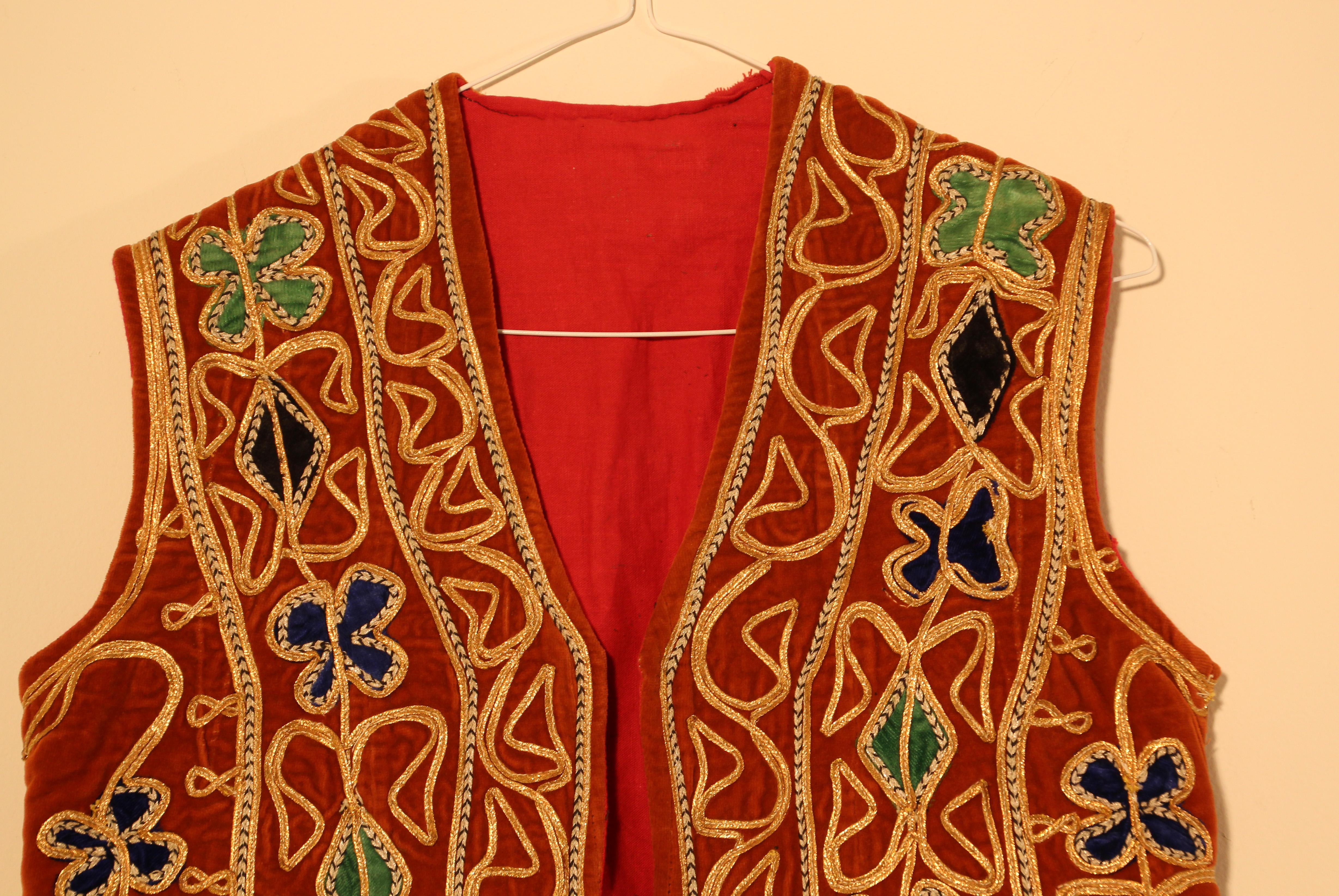Bright Bohemian Turkish Red Vest In Good Condition For Sale In North Hollywood, CA