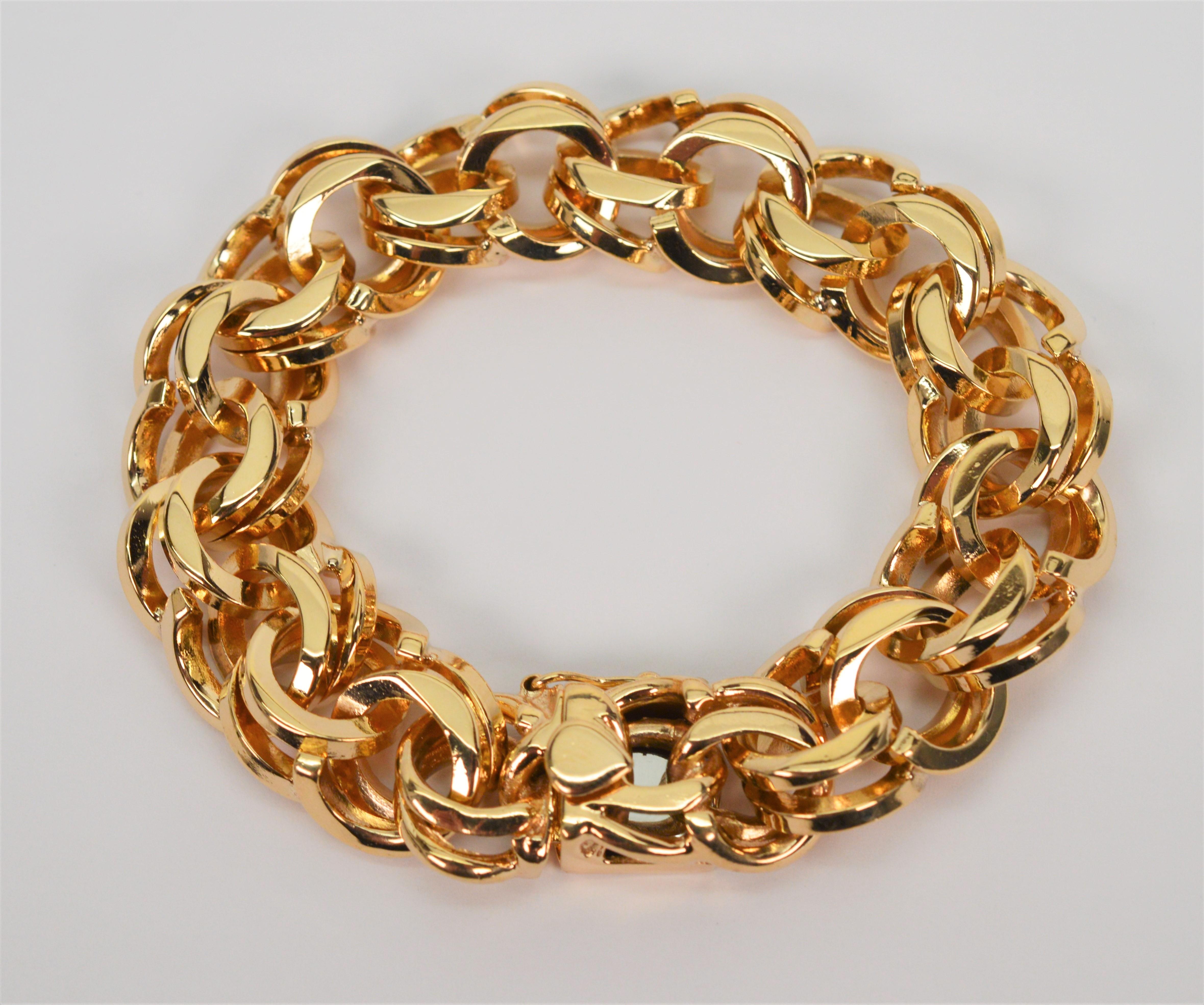 Bright Polish 14 Karat Gold Double Loop Link Chain Bracelet In Excellent Condition For Sale In Mount Kisco, NY