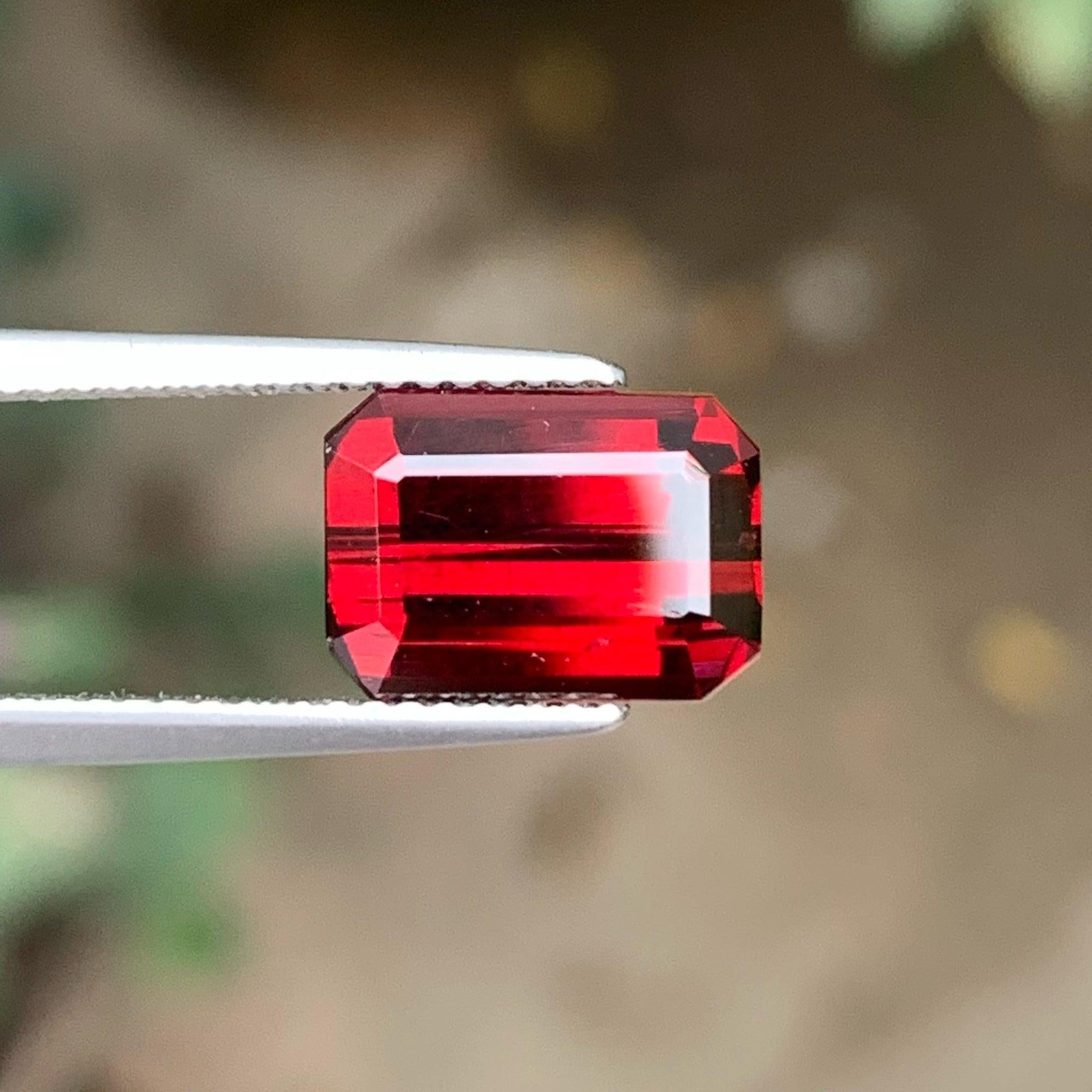 Modern Bright Red Garnet Loose Gemstone 4.95 Carats Garnet Ring Fine Garnet Jewelry