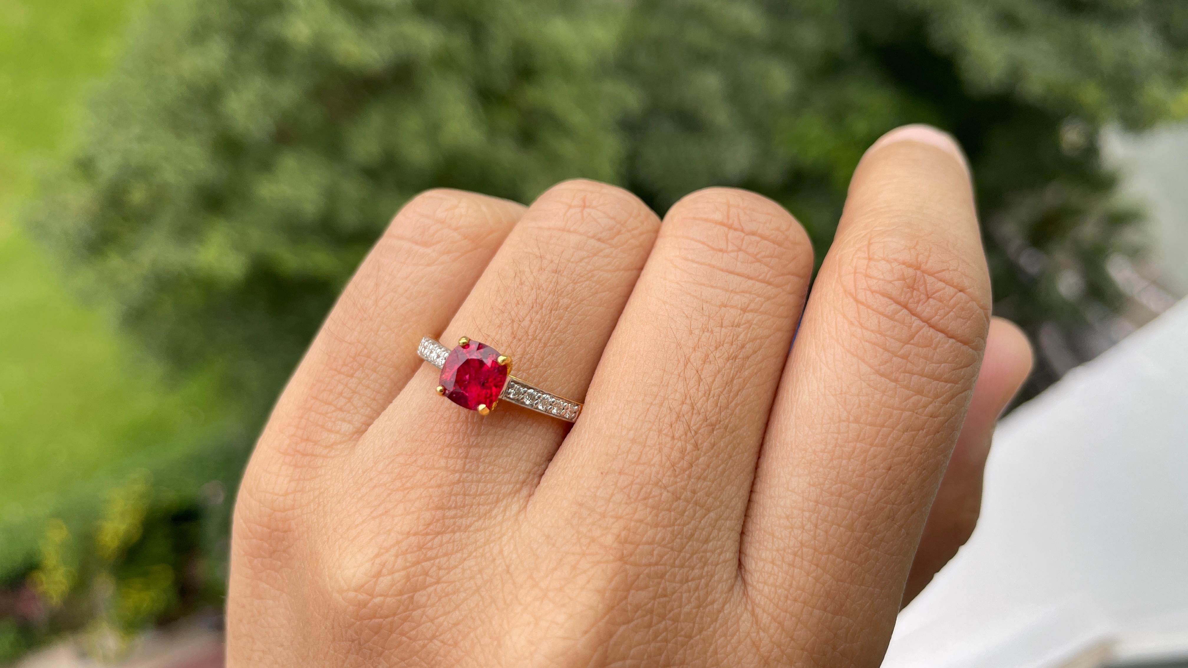 Cushion Cut Bright Red Spinel Ring with Natural Diamonds in 18k solid gold For Sale