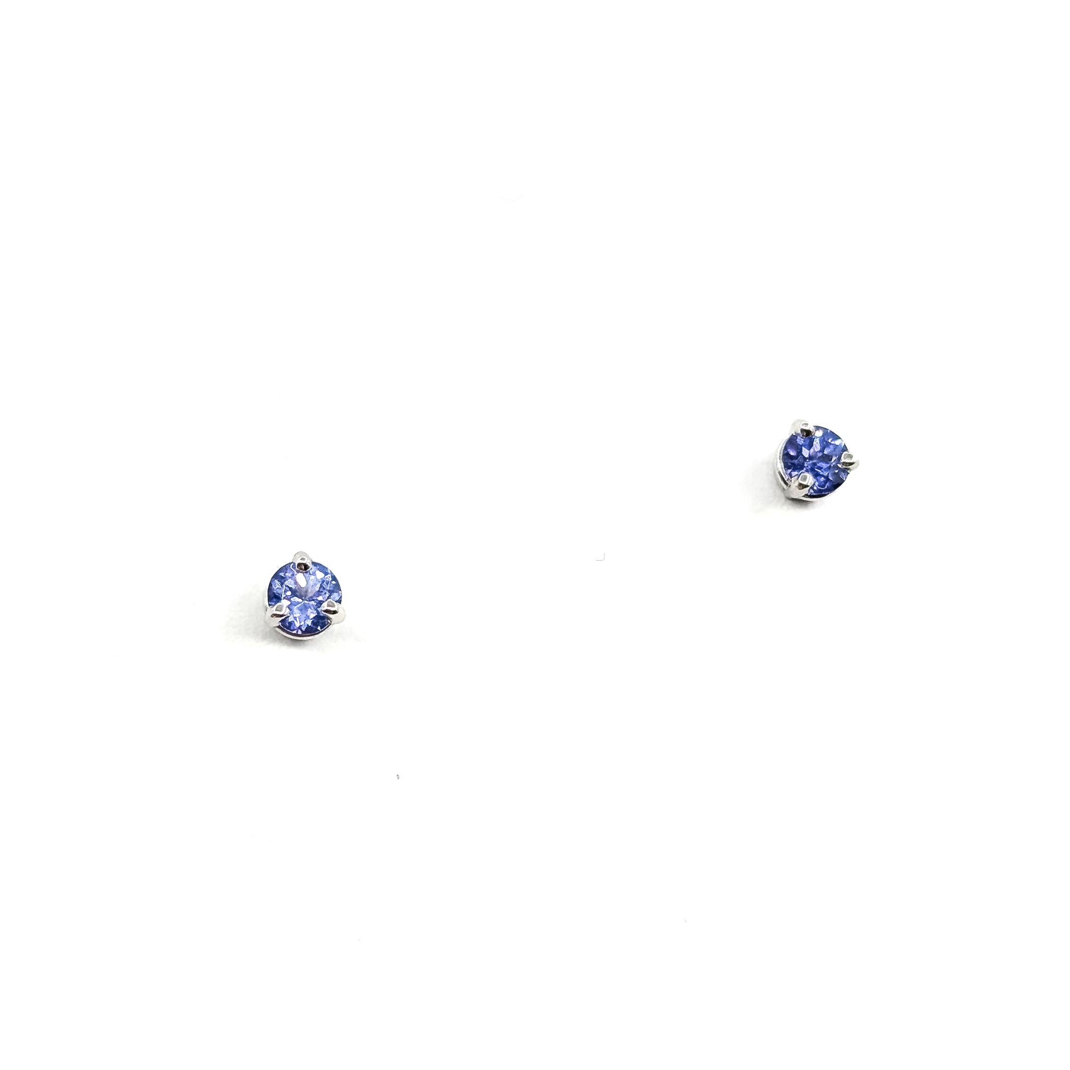 Orecchini con tanzanite brillante in oro bianco 14 carati in vendita 1