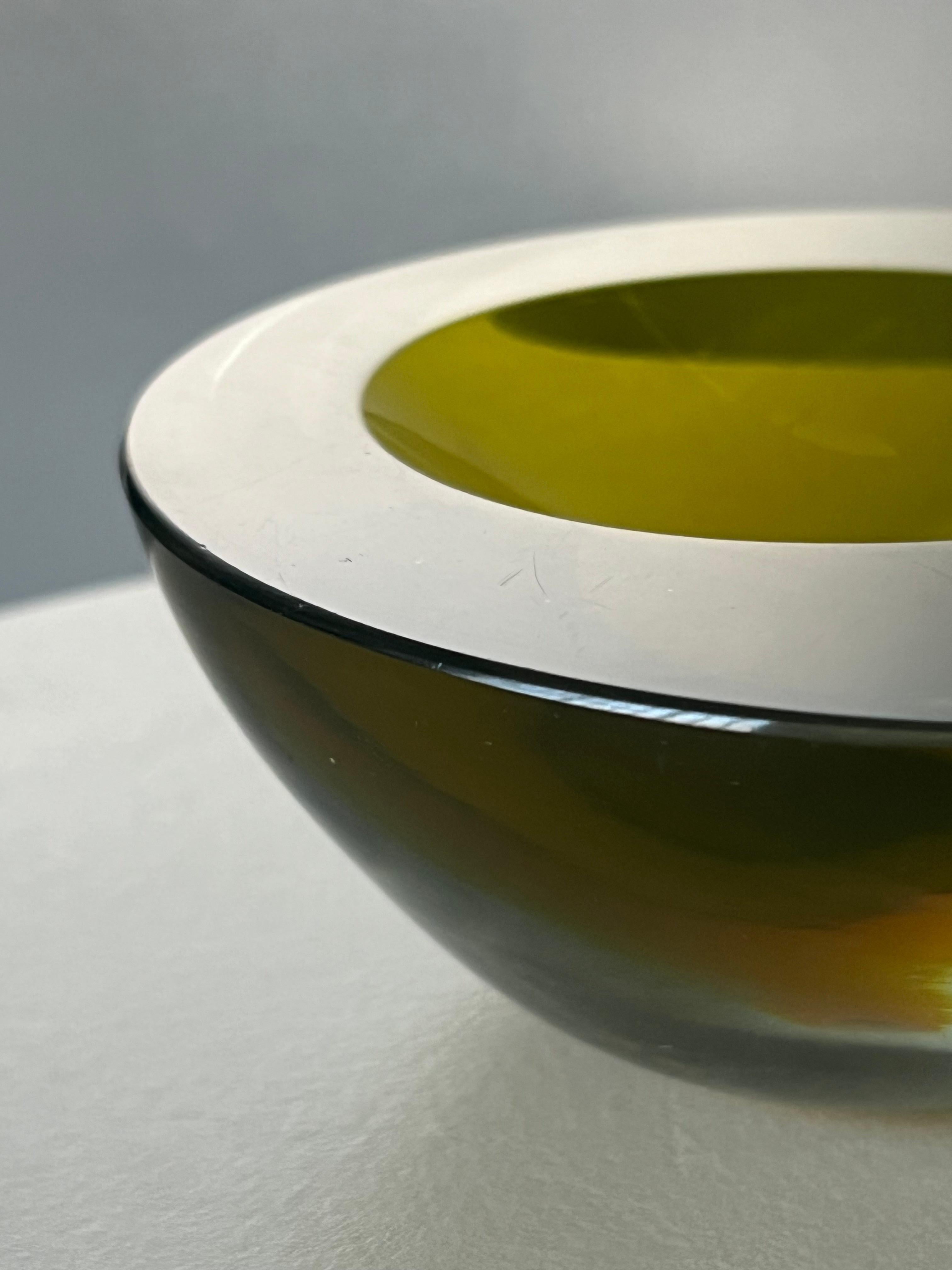 Antonio da Ros pour Cenedese, pièce décorative jaune vif de Murano en vente 6