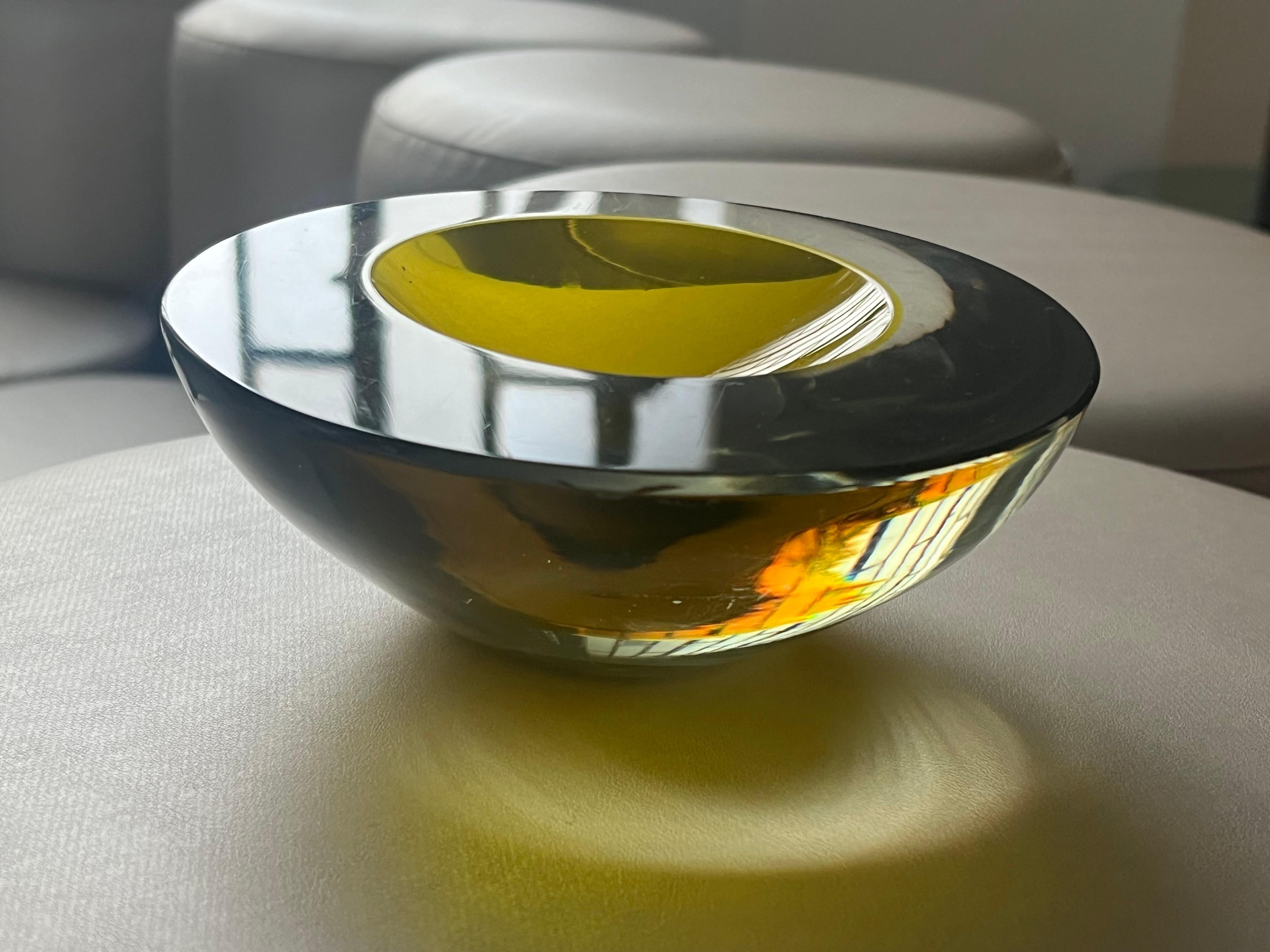 Antonio da Ros pour Cenedese, pièce décorative jaune vif de Murano Bon état - En vente à Milano, IT