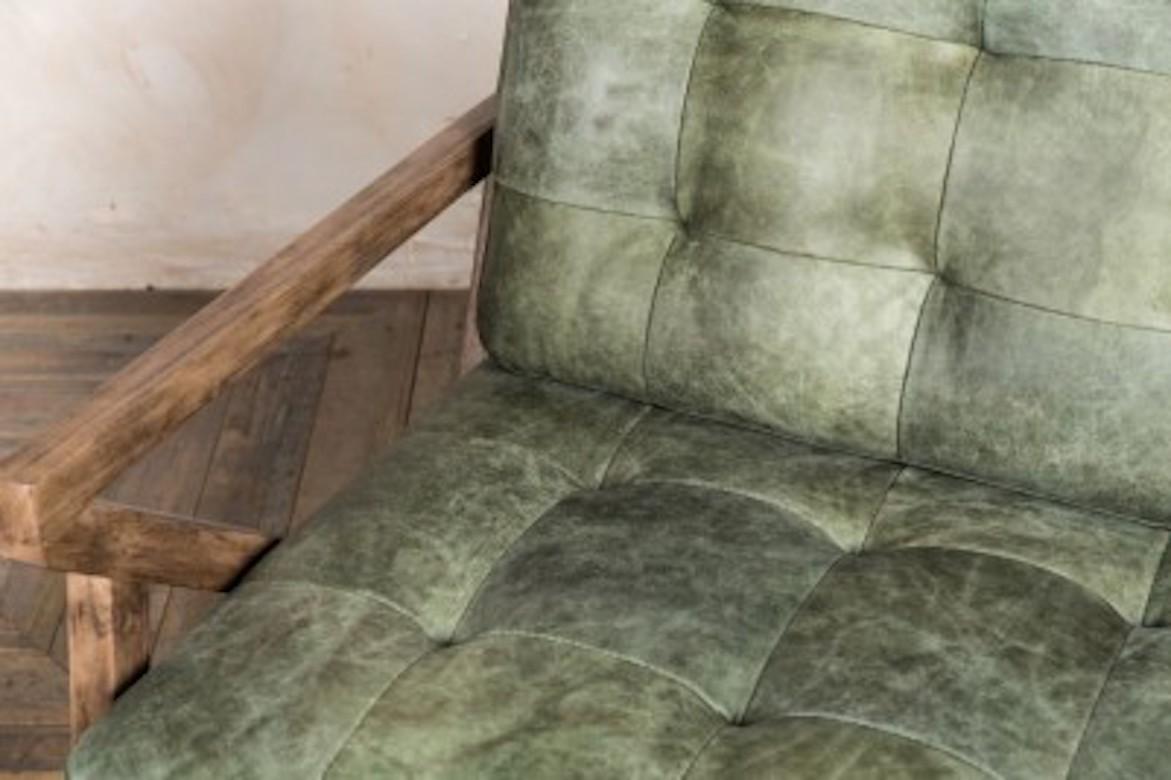 Brighton Leather Mid-Century Modern Sofa, 20th Century For Sale 2