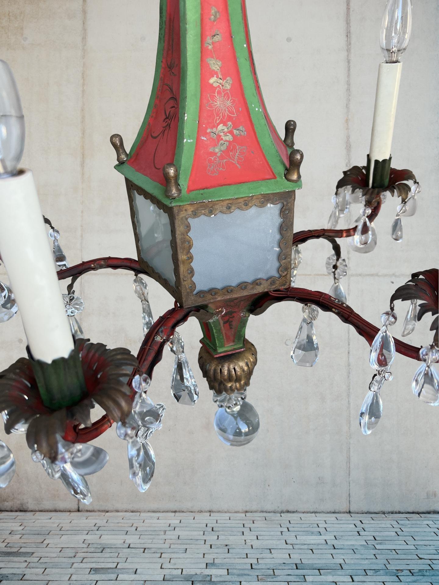Brighton Pavilion Style Chinoiserie Decorated Tole & Crystal Chandelier For Sale 10