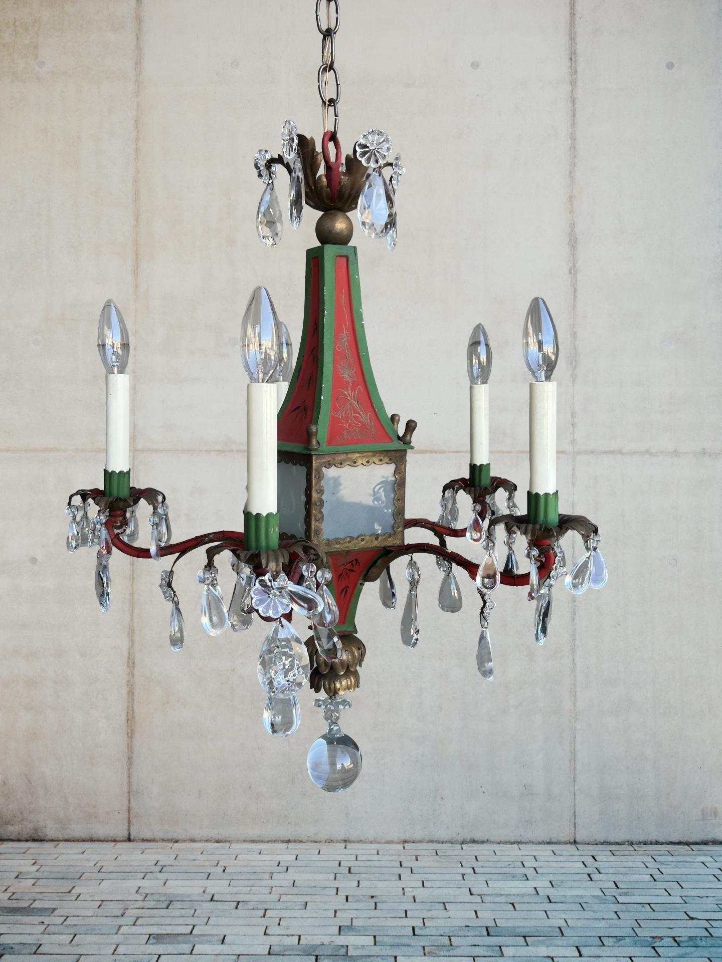 20th Century Brighton Pavilion Style Chinoiserie Decorated Tole & Crystal Chandelier For Sale