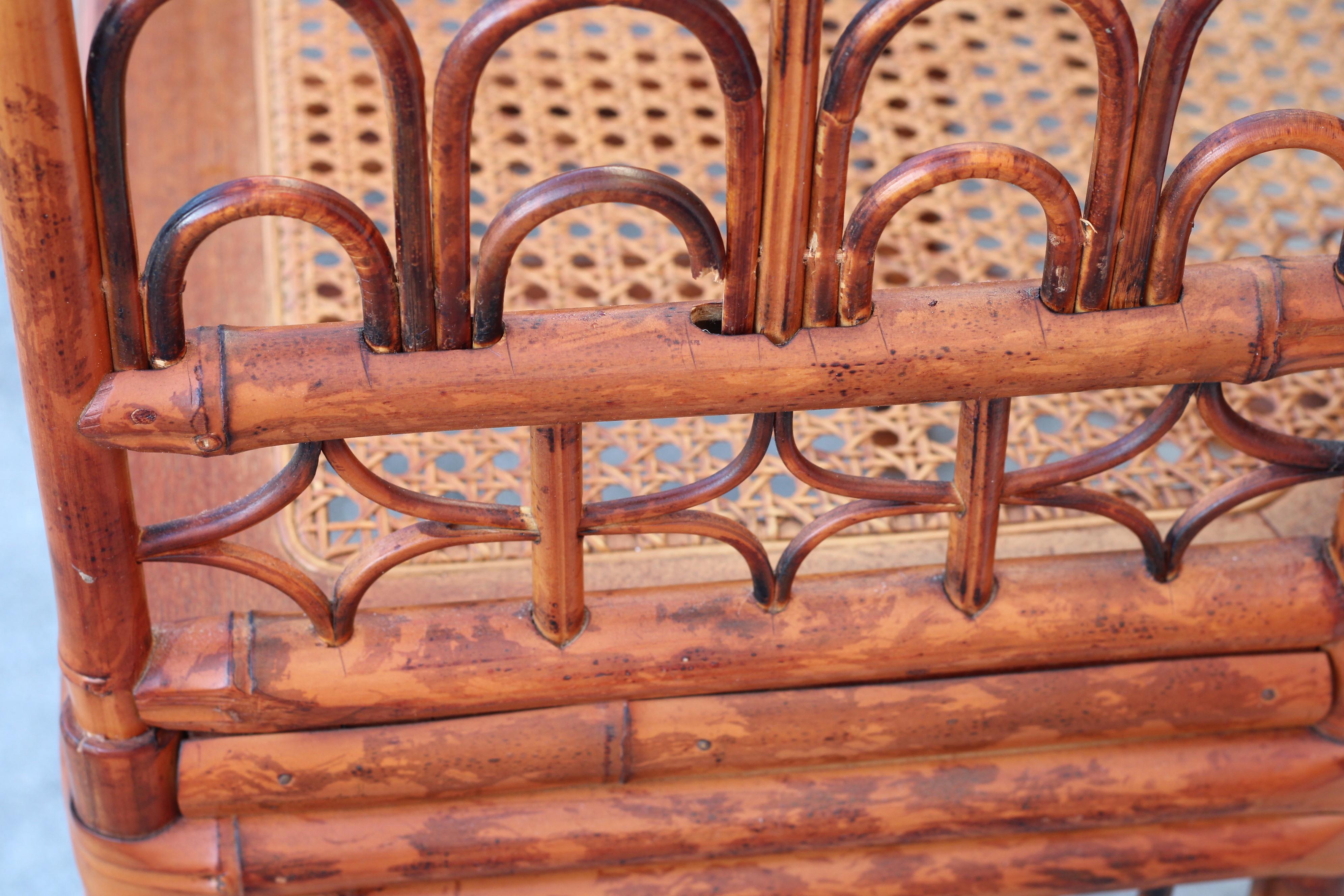 Pareja de sillones de caña de bambú y carey estilo Brighton Pavilion en venta 11
