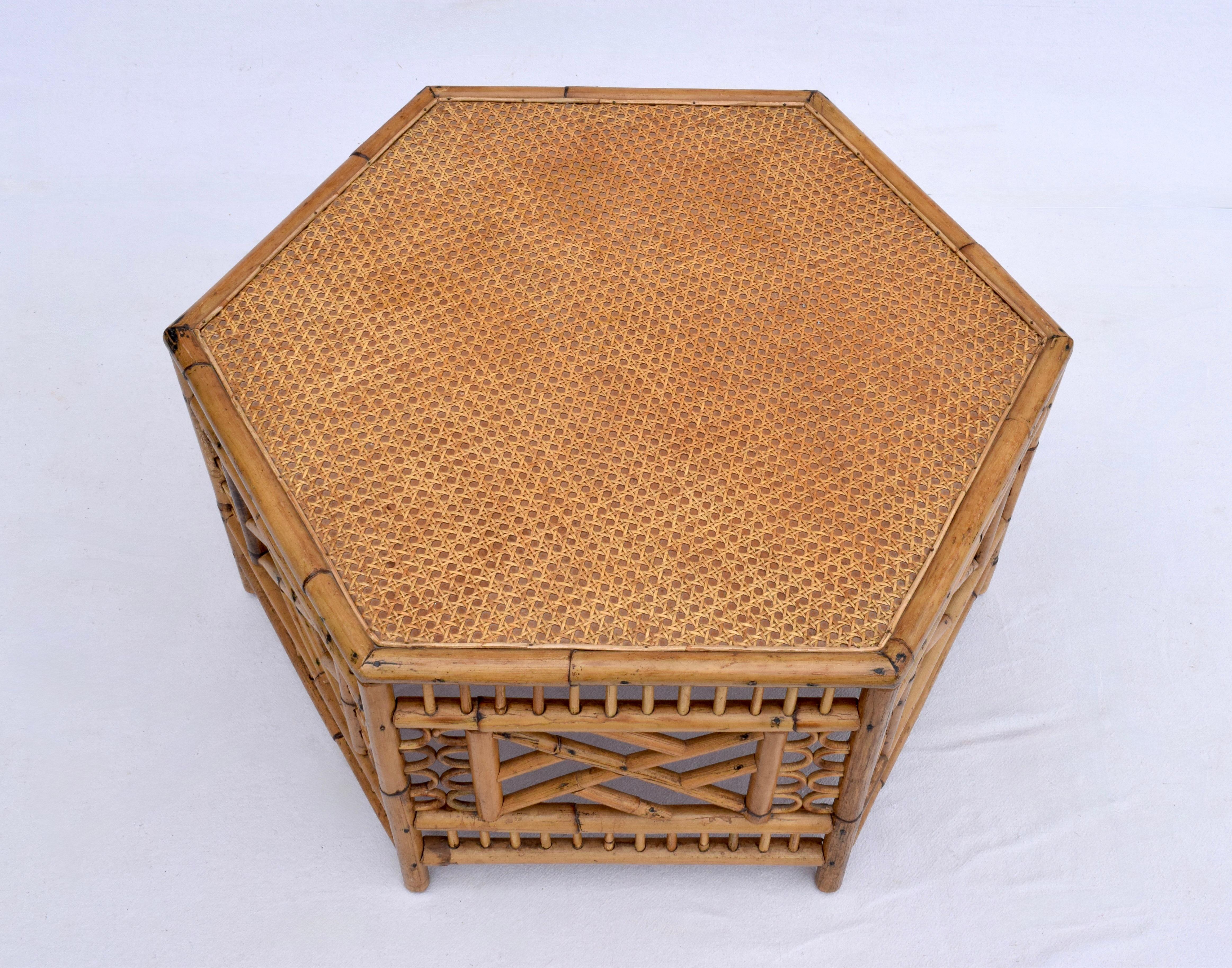 Brighton Pavillion Mesa de centro hexagonal de ratán y bambú Cocktail Tables Filipino en venta