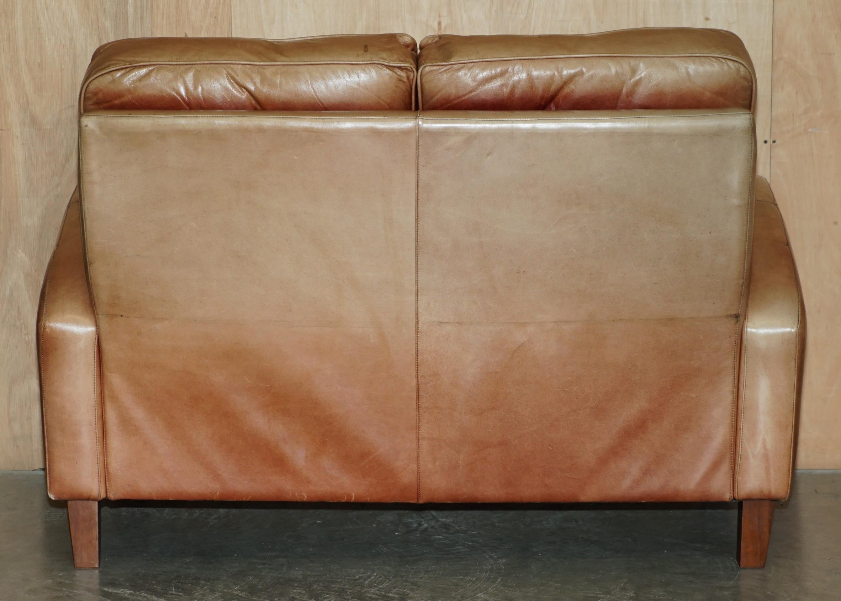 Brights of Nettlebed Braunes Kunstleder-Sofa & Paar Armlehnensofas Suite im Angebot 3