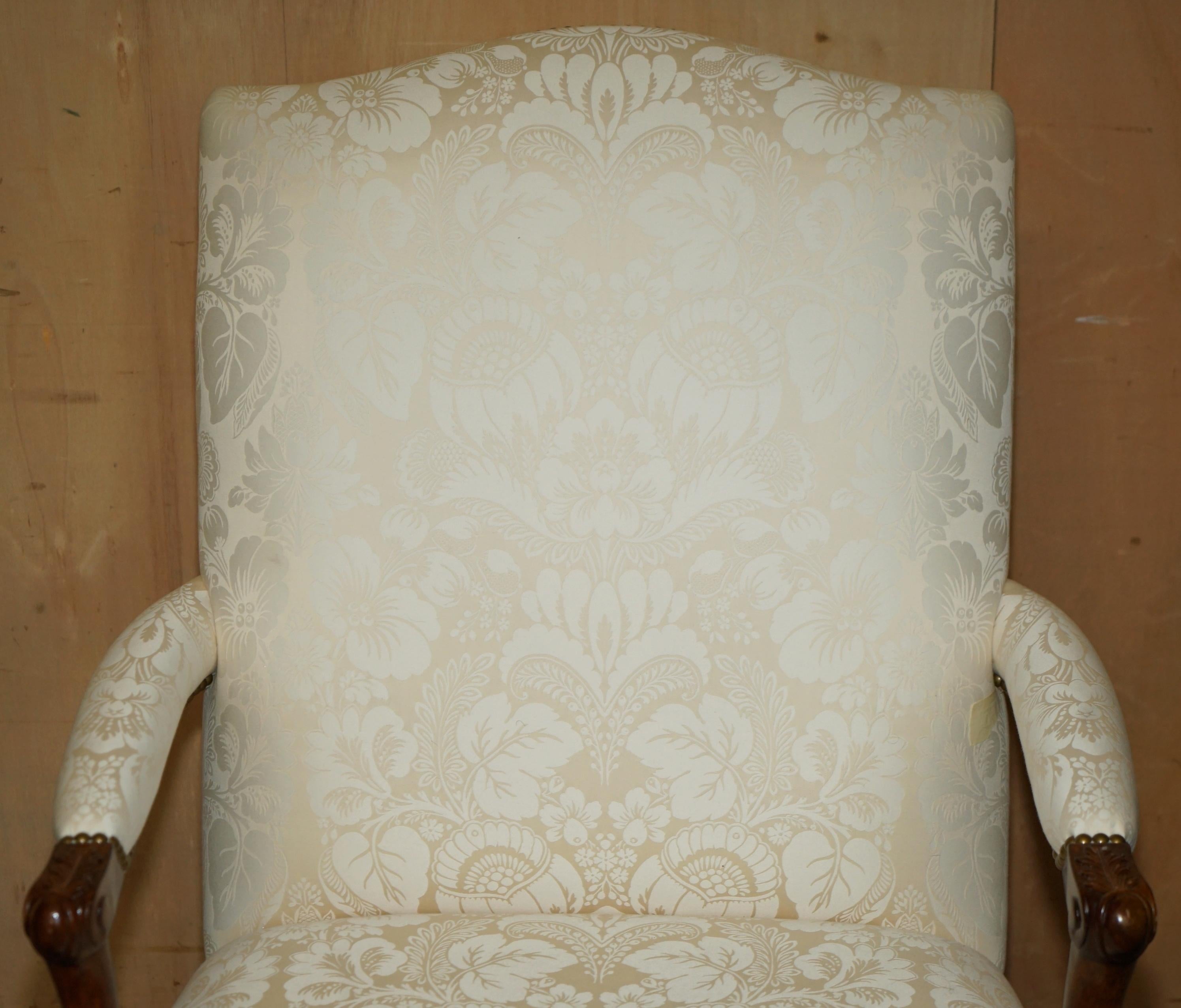 BRiGHTS OF NETTLEBED CARVED GAINSBOROUGH ARMCHAIR AFTER GILES GRENDEY 1693-1780 en vente 7