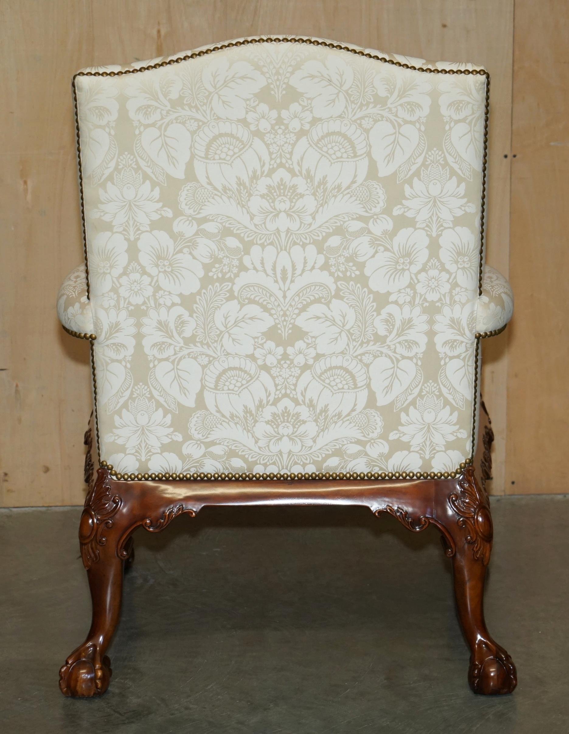 BRiGHTS OF NETTLEBED CARVED GAINSBOROUGH ARMCHAIR AFTER GILES GRENDEY 1693-1780 en vente 9