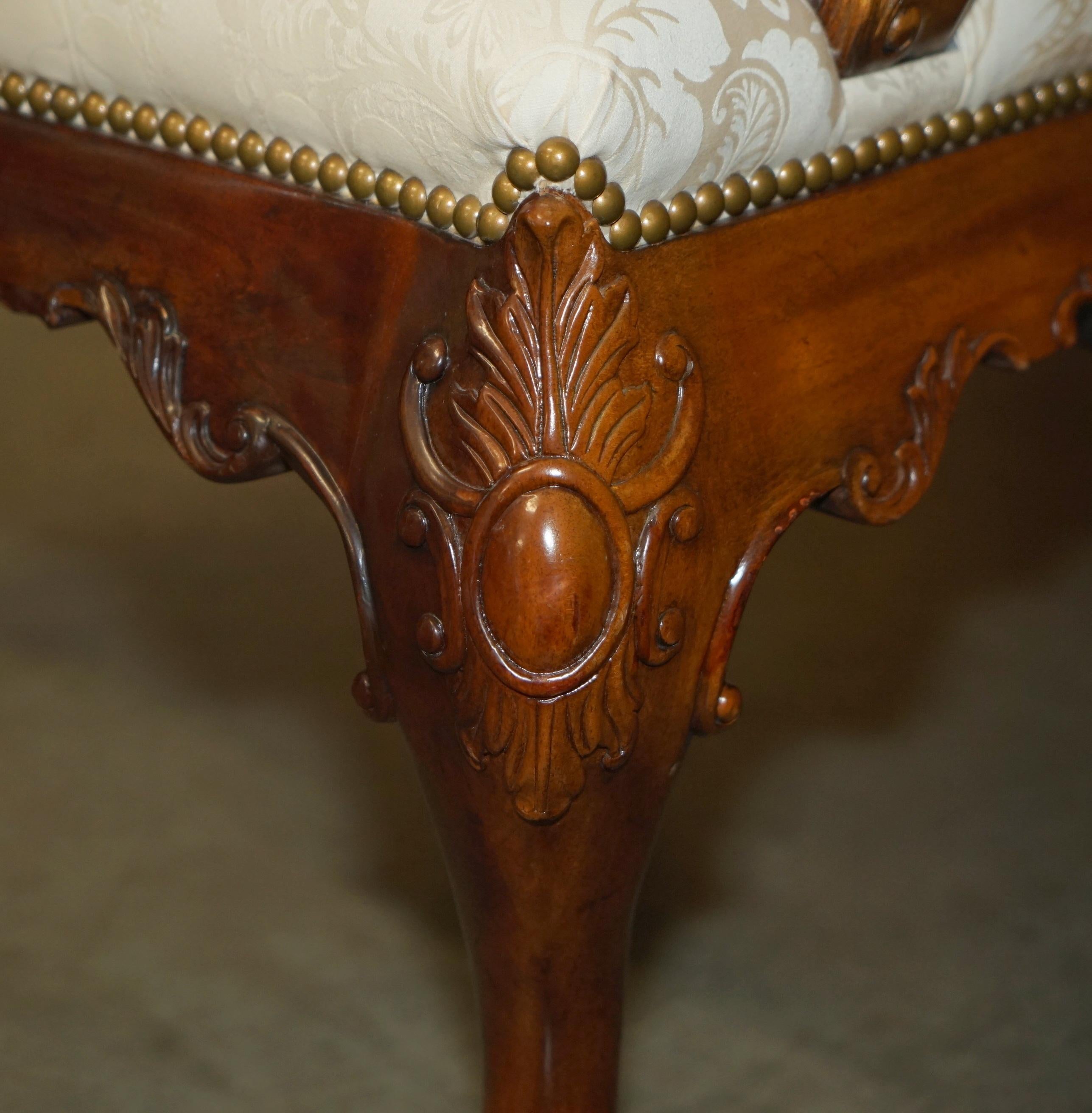 Fait main BRiGHTS OF NETTLEBED CARVED GAINSBOROUGH ARMCHAIR AFTER GILES GRENDEY 1693-1780 en vente