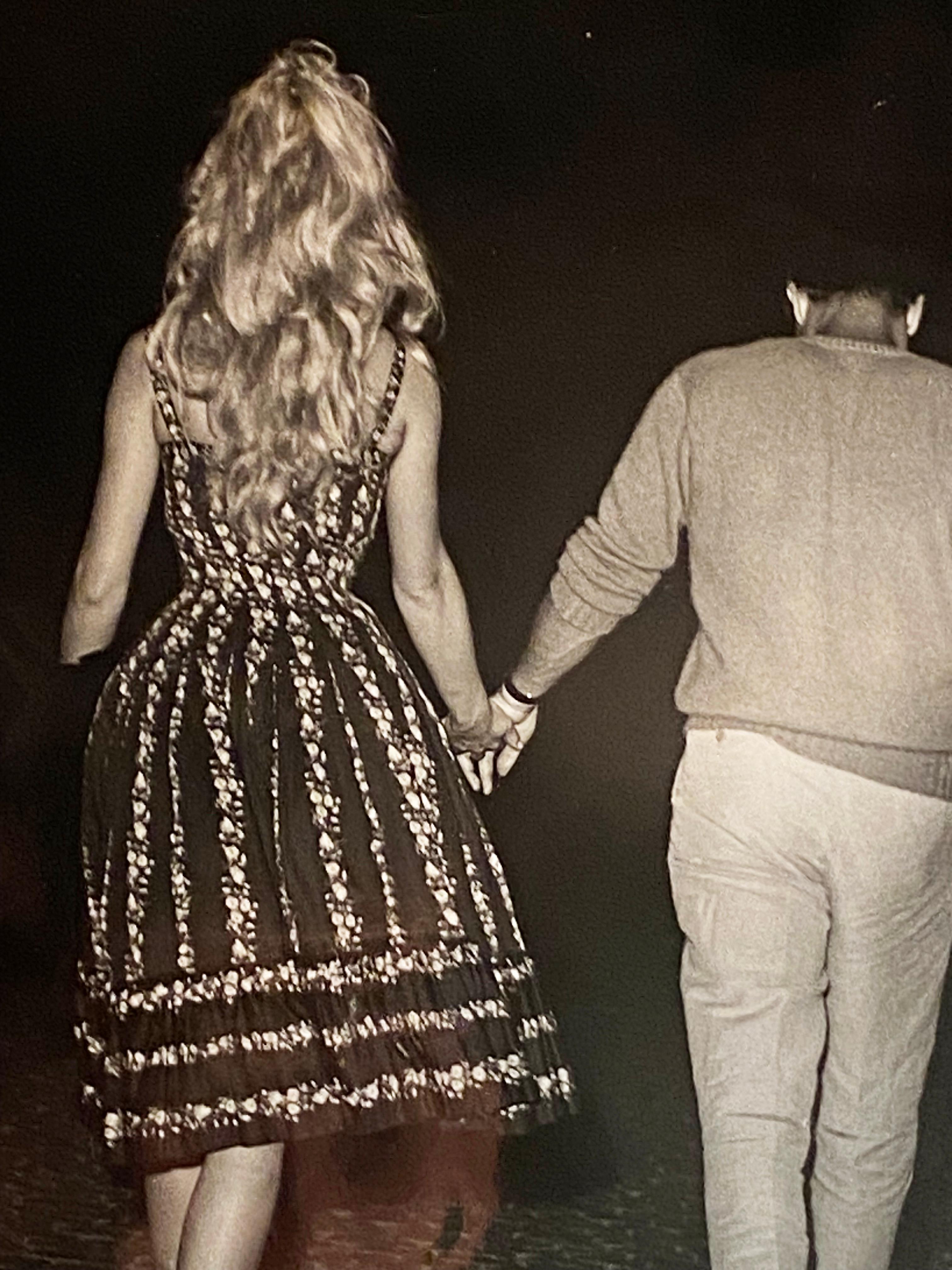 Milieu du XXe siècle Brigitte Bardot et Sacha Distel Tirage argentique simple 1958 en vente