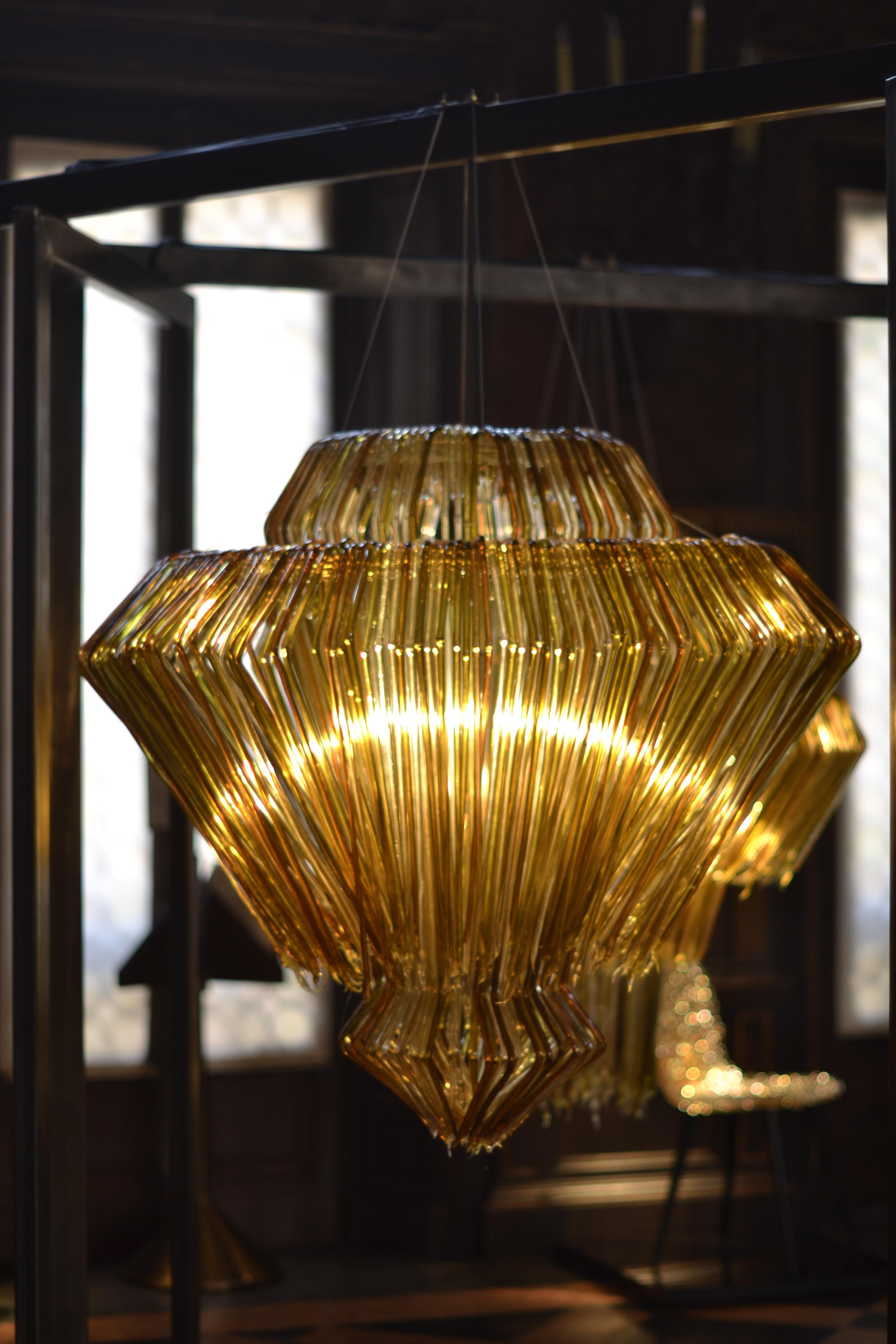 Brilli F Chandelier in Gold Resin by Jacopo Foggini In New Condition For Sale In New York, NY