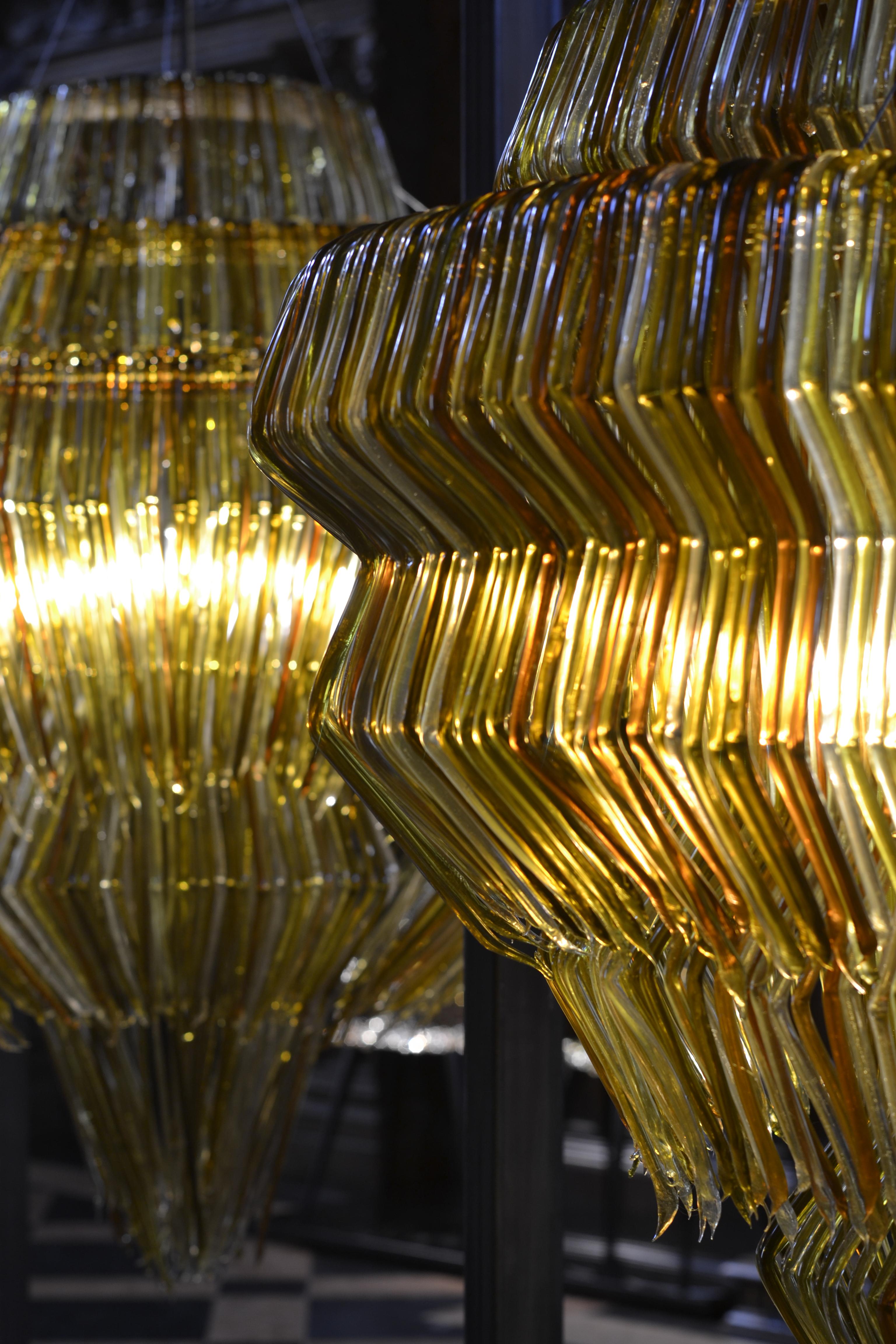 Brilli G Chandelier in Gold Resin by Jacopo Foggini For Sale 1