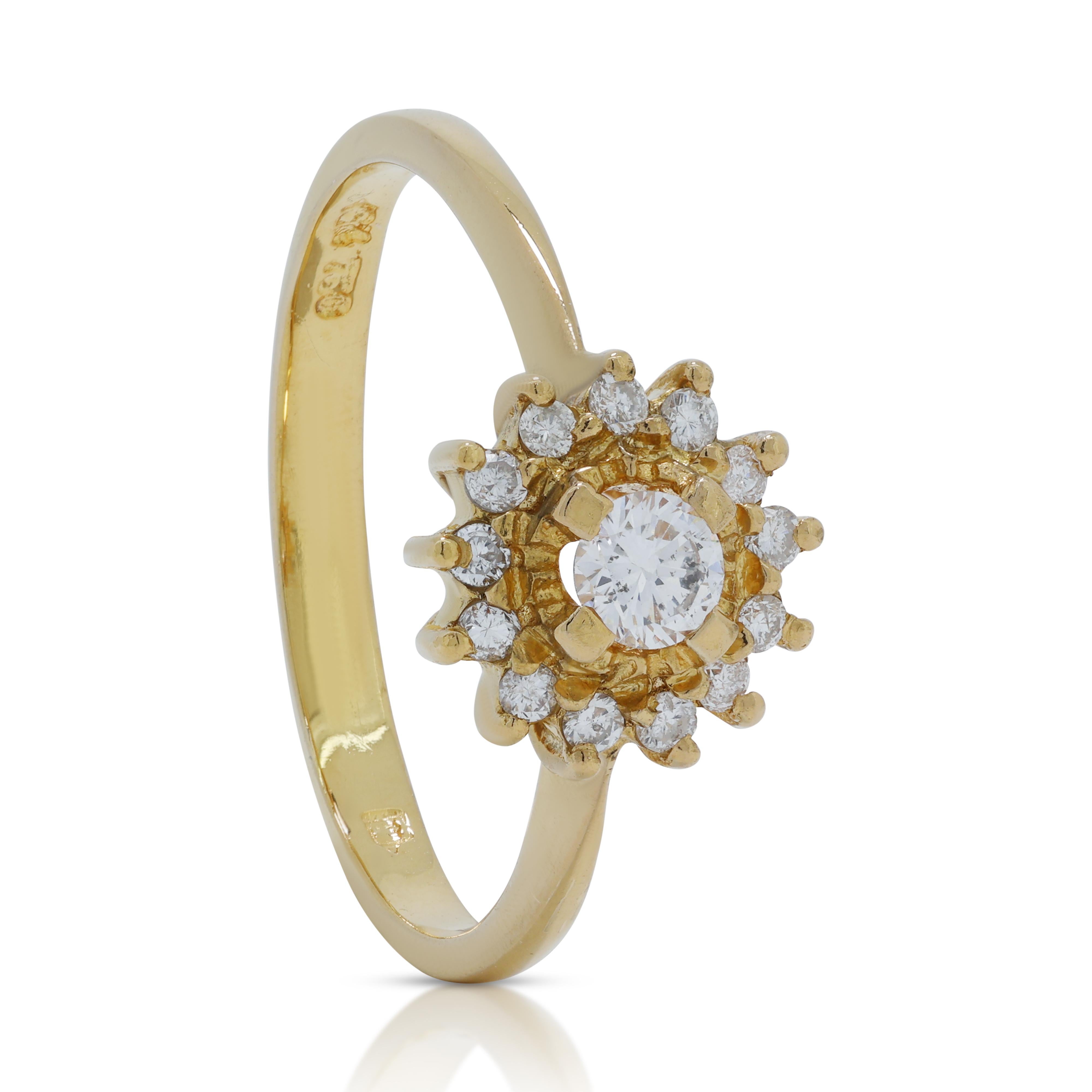 Round Cut Brilliant 0.26ct Diamonds Ring in 18K Yellow Gold For Sale