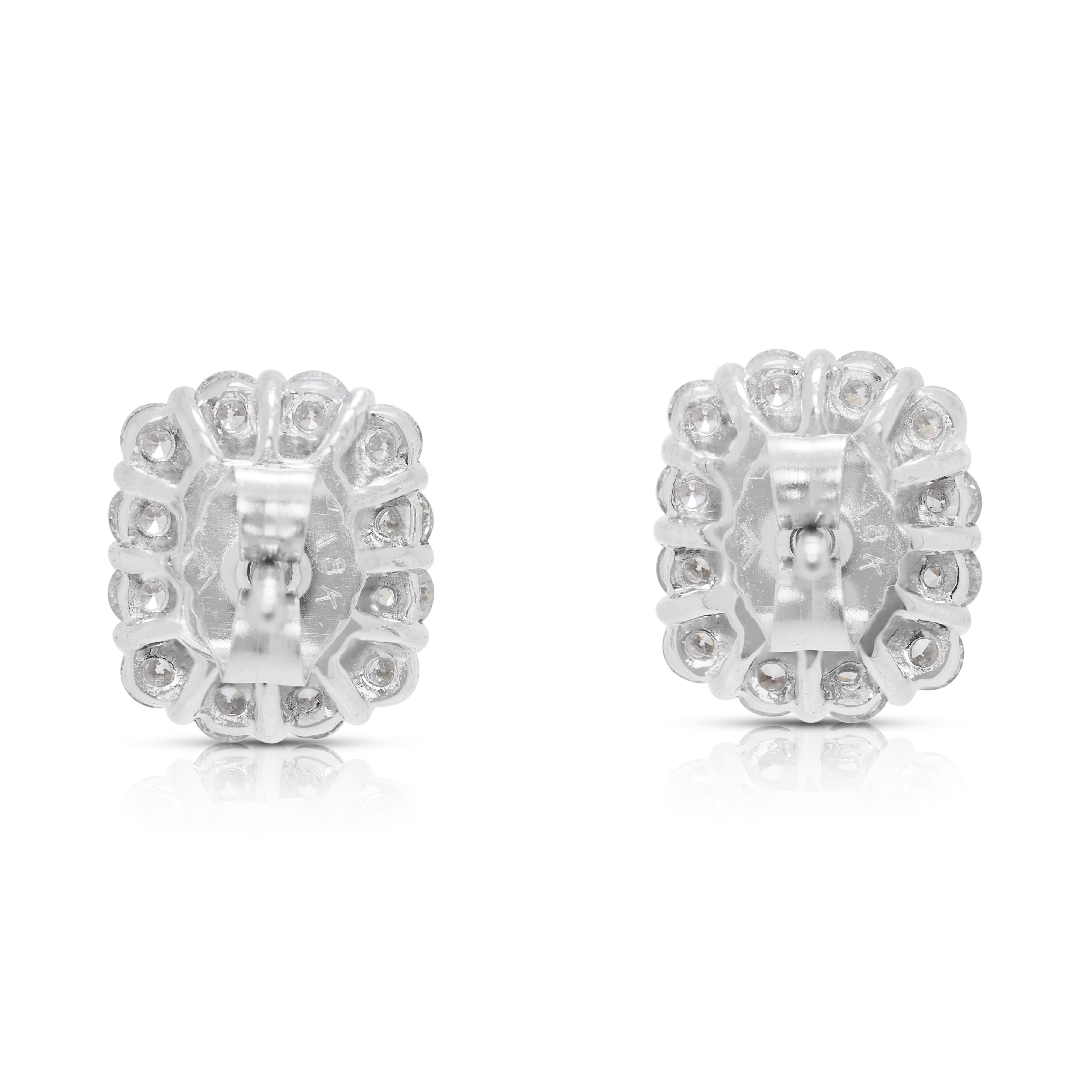Orecchini con diamanti naturali Brilliante 0,30ct in oro bianco 18K in vendita 1