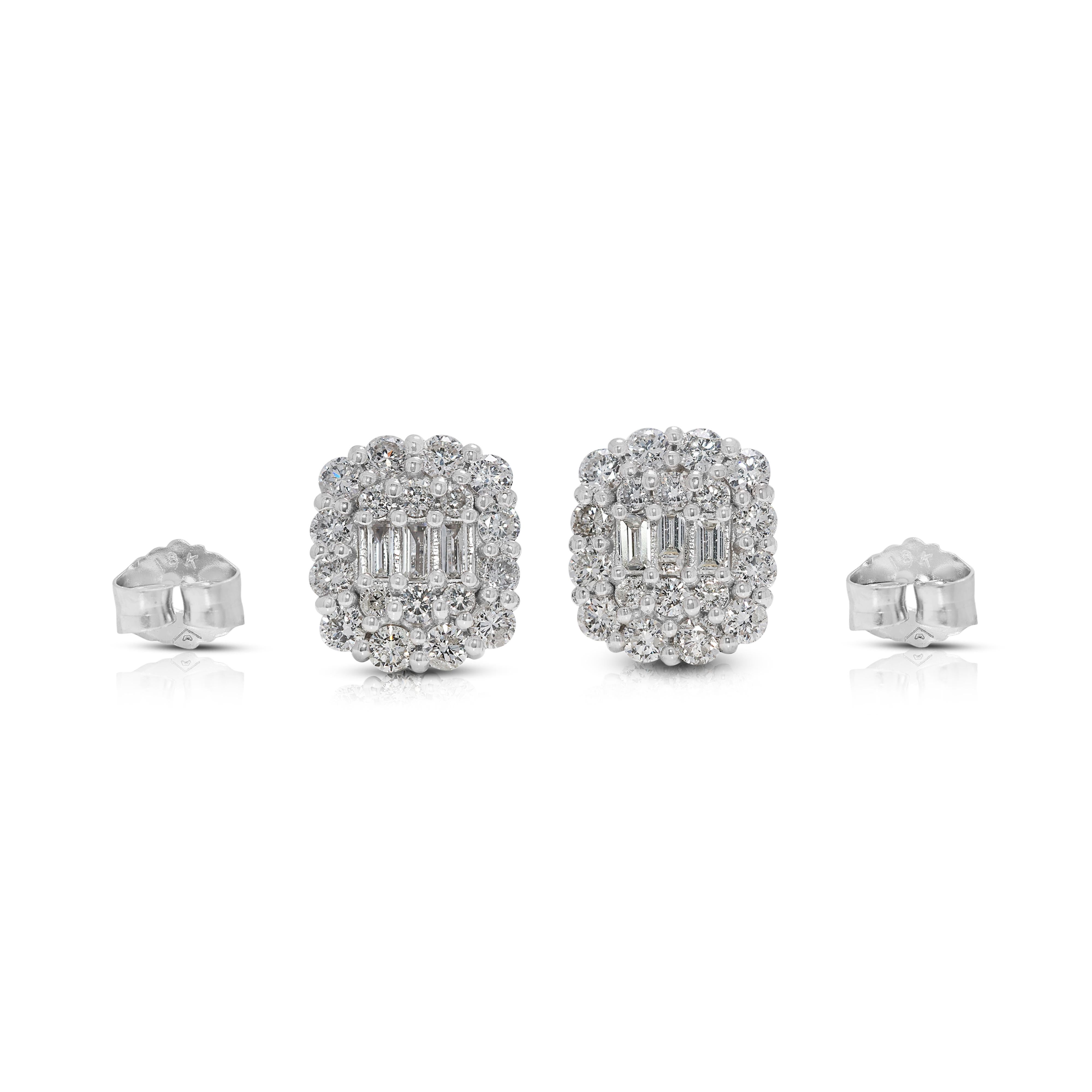 Orecchini con diamanti naturali Brilliante 0,30ct in oro bianco 18K in vendita 2