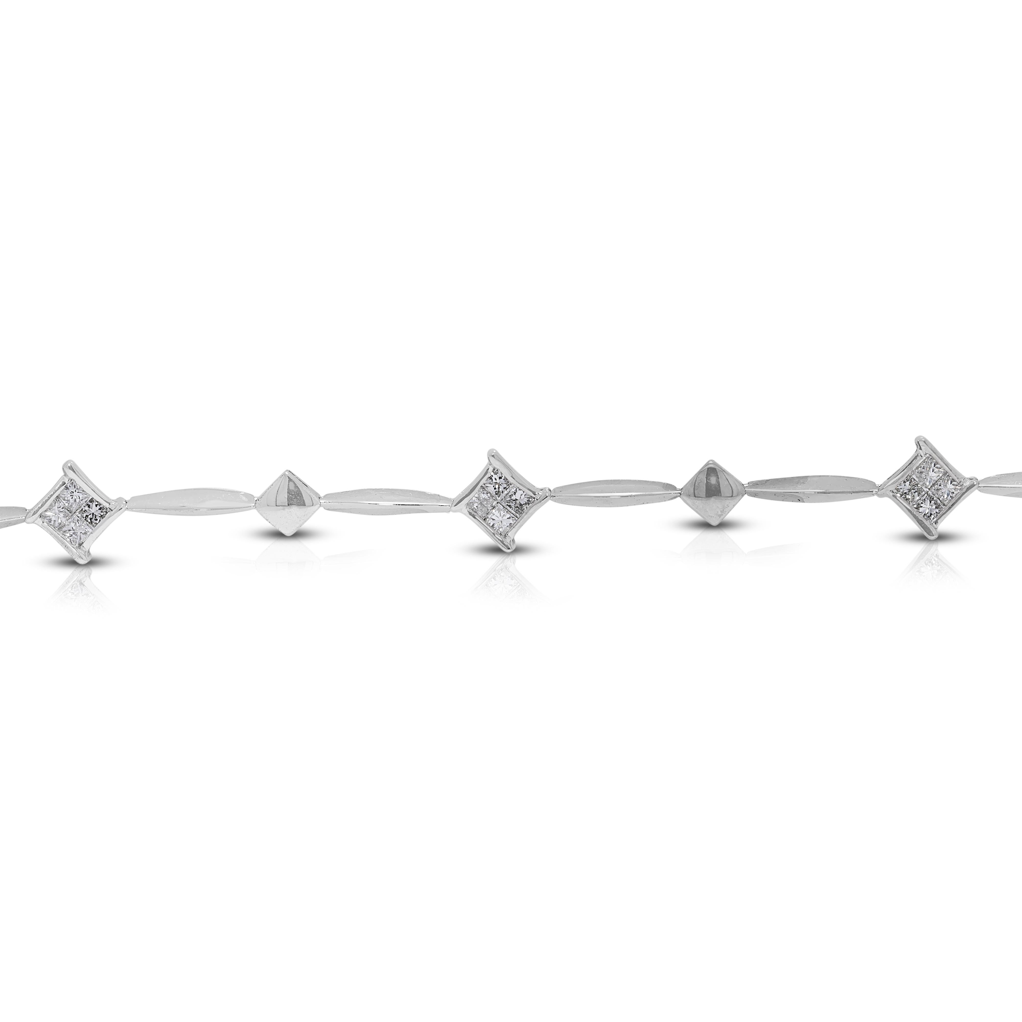 Donna Brilliante con diamanti naturali taglio principessa da 0,40 carati in oro bianco 18 carati in vendita